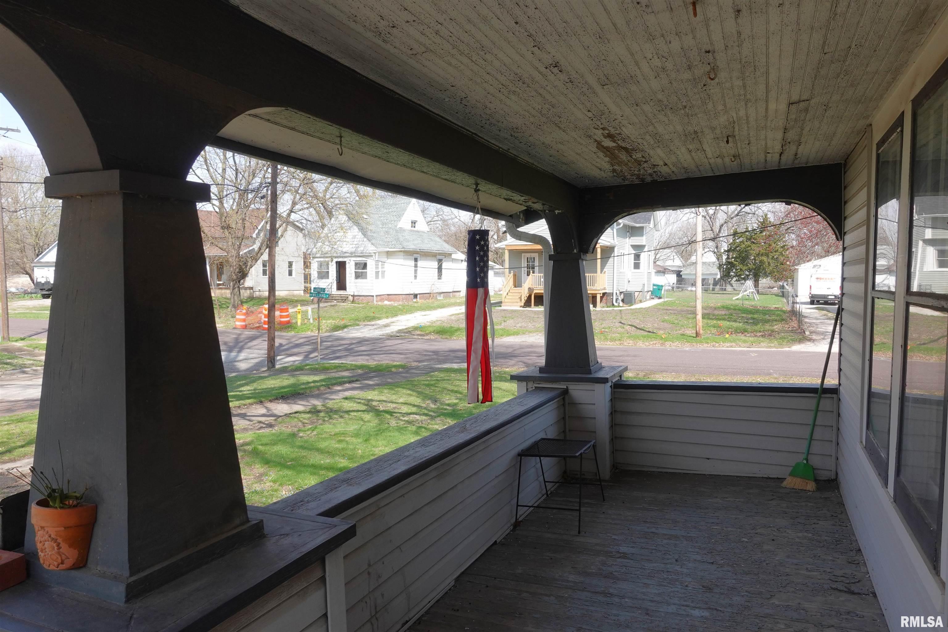 961 Arnold Street, Galesburg, Illinois image 8