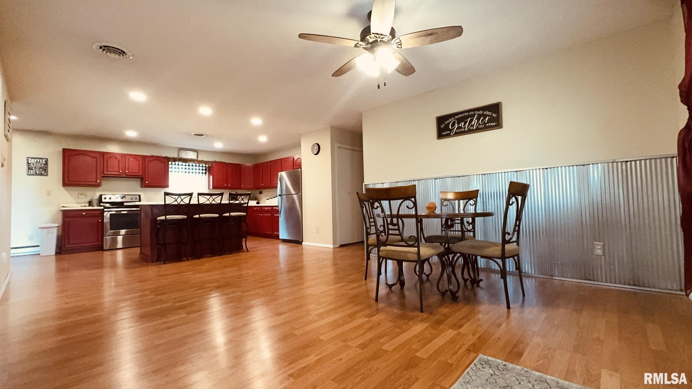 14940 East Street, Whittington, Illinois image 10
