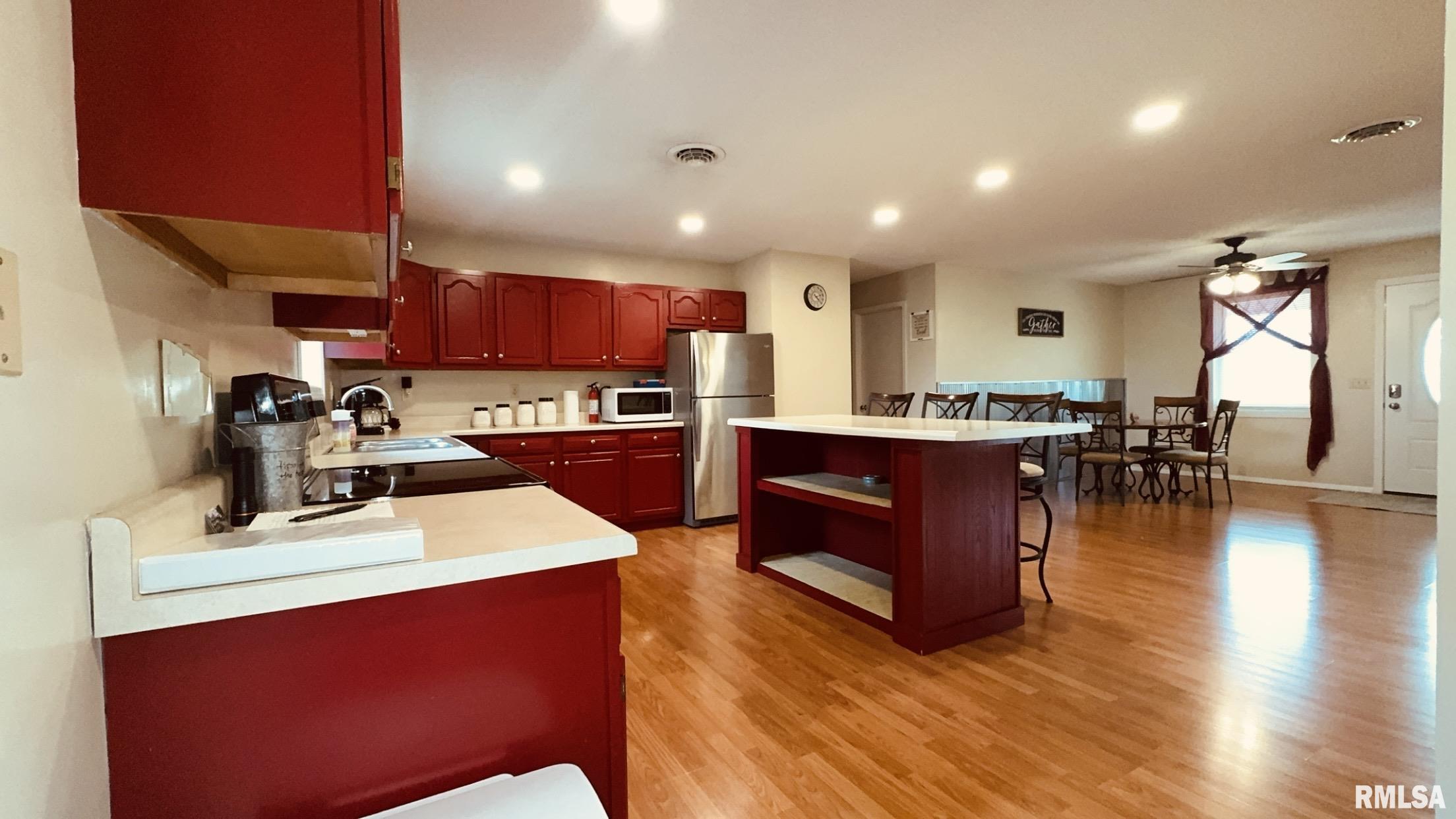 14940 East Street, Whittington, Illinois image 11