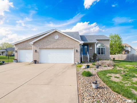 Photo of 1404 HARDT Court, Pekin, IL 61554 (MLS # PA1265636)