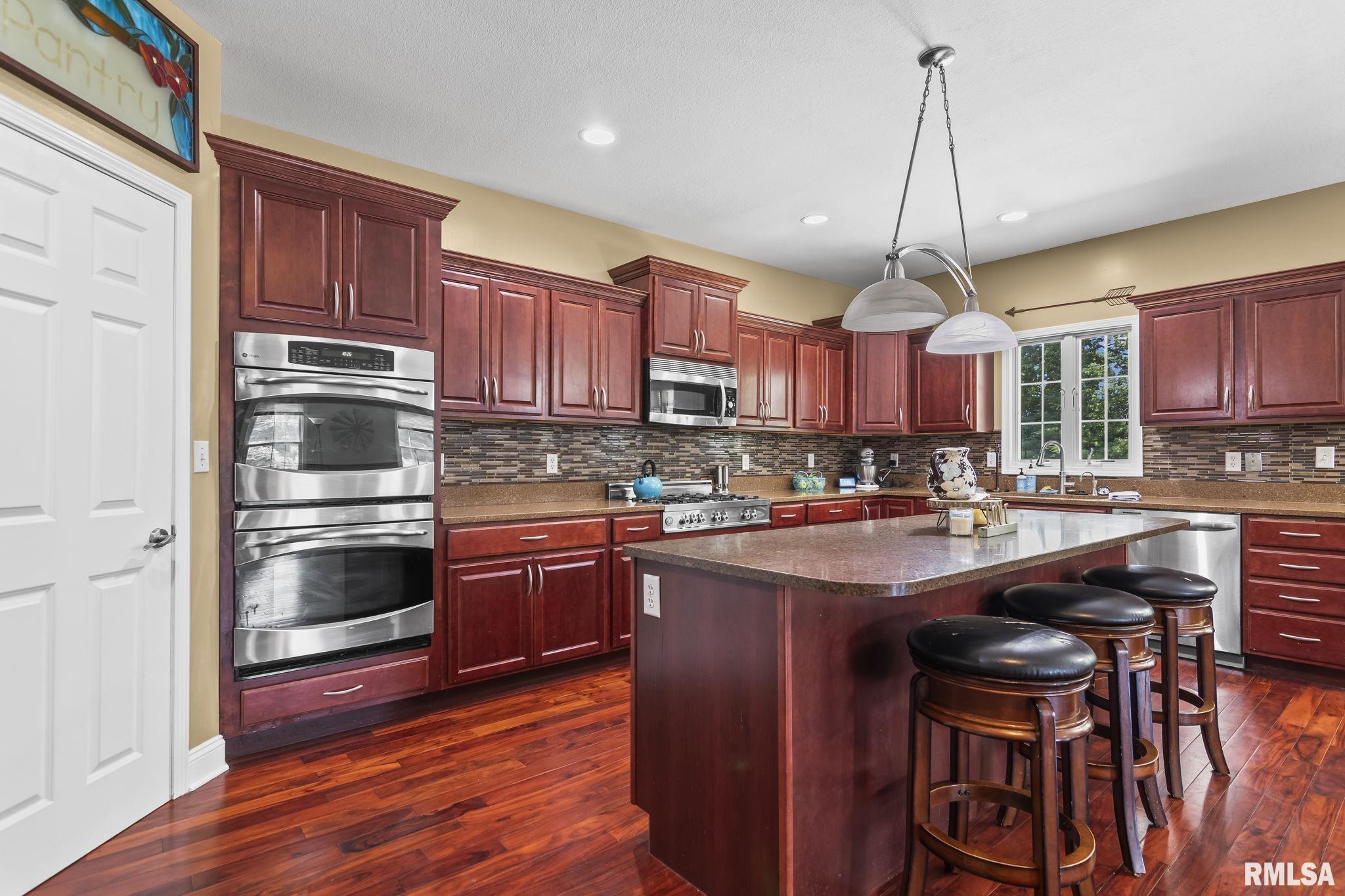 424 Heathrow Lane, Rochester, Illinois image 11