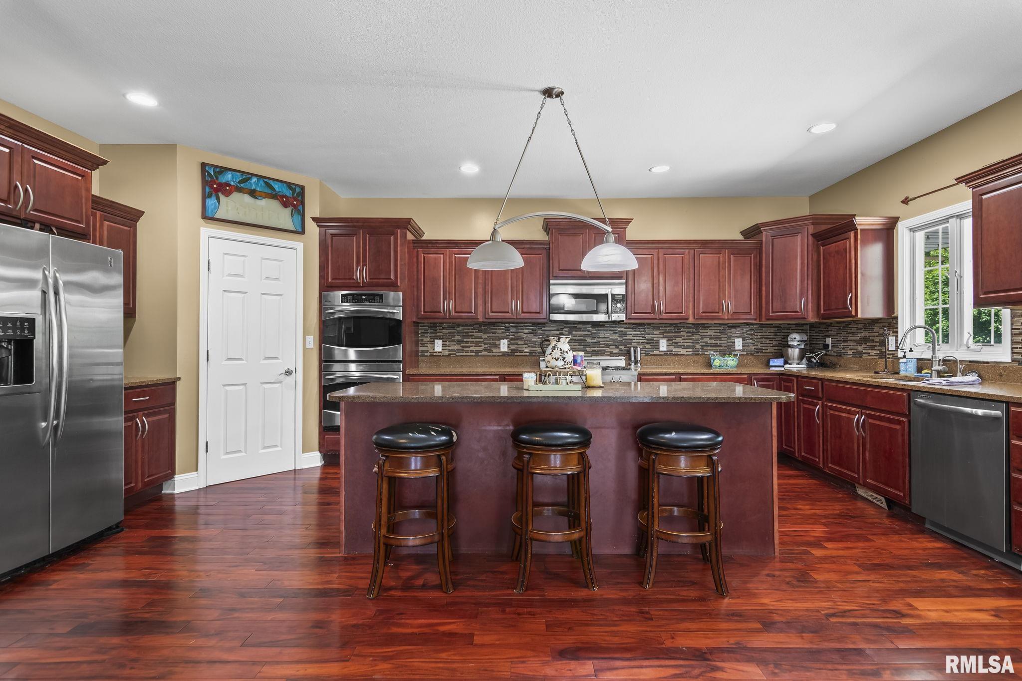 424 Heathrow Lane, Rochester, Illinois image 7
