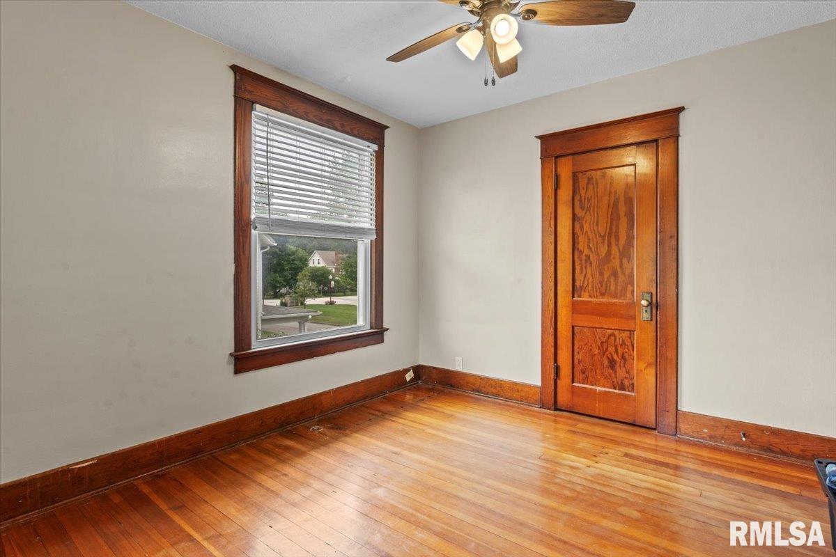 125 E Main Street, Williamsville, Illinois image 30