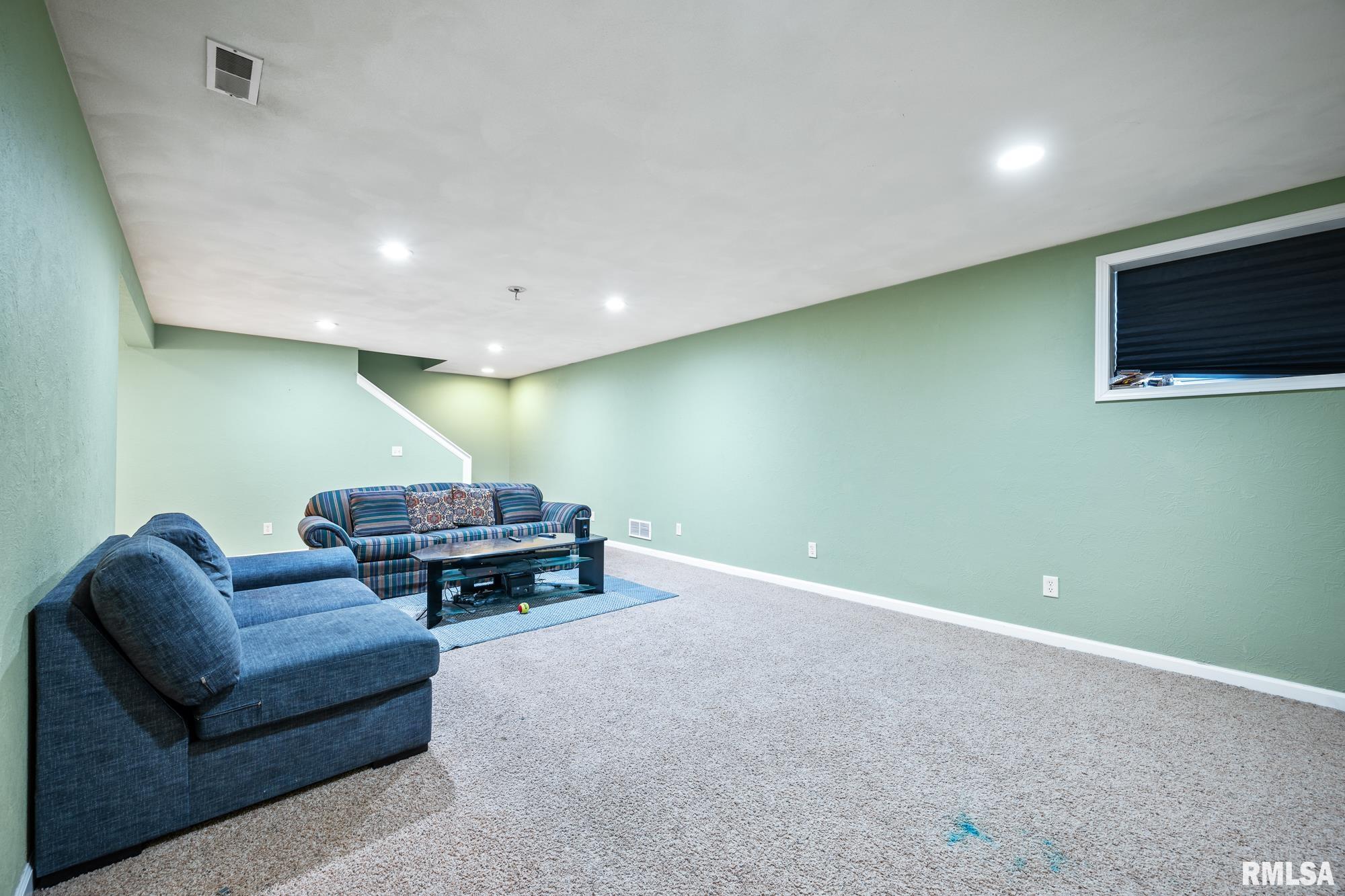 2321 W Kenfield Court, Peoria, Illinois image 24