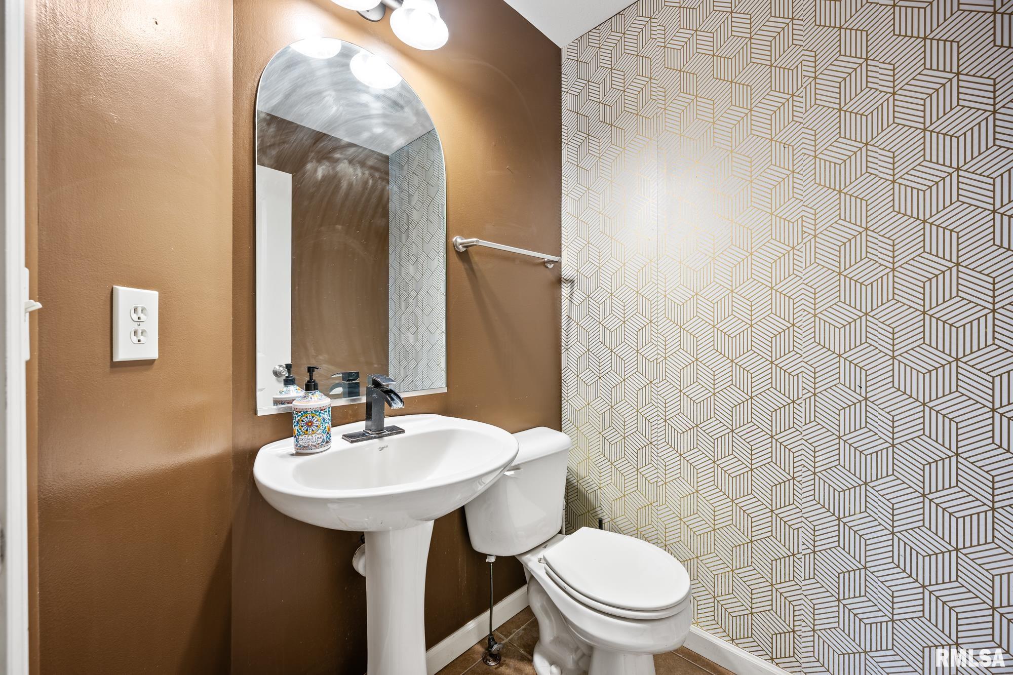 2321 W Kenfield Court, Peoria, Illinois image 13