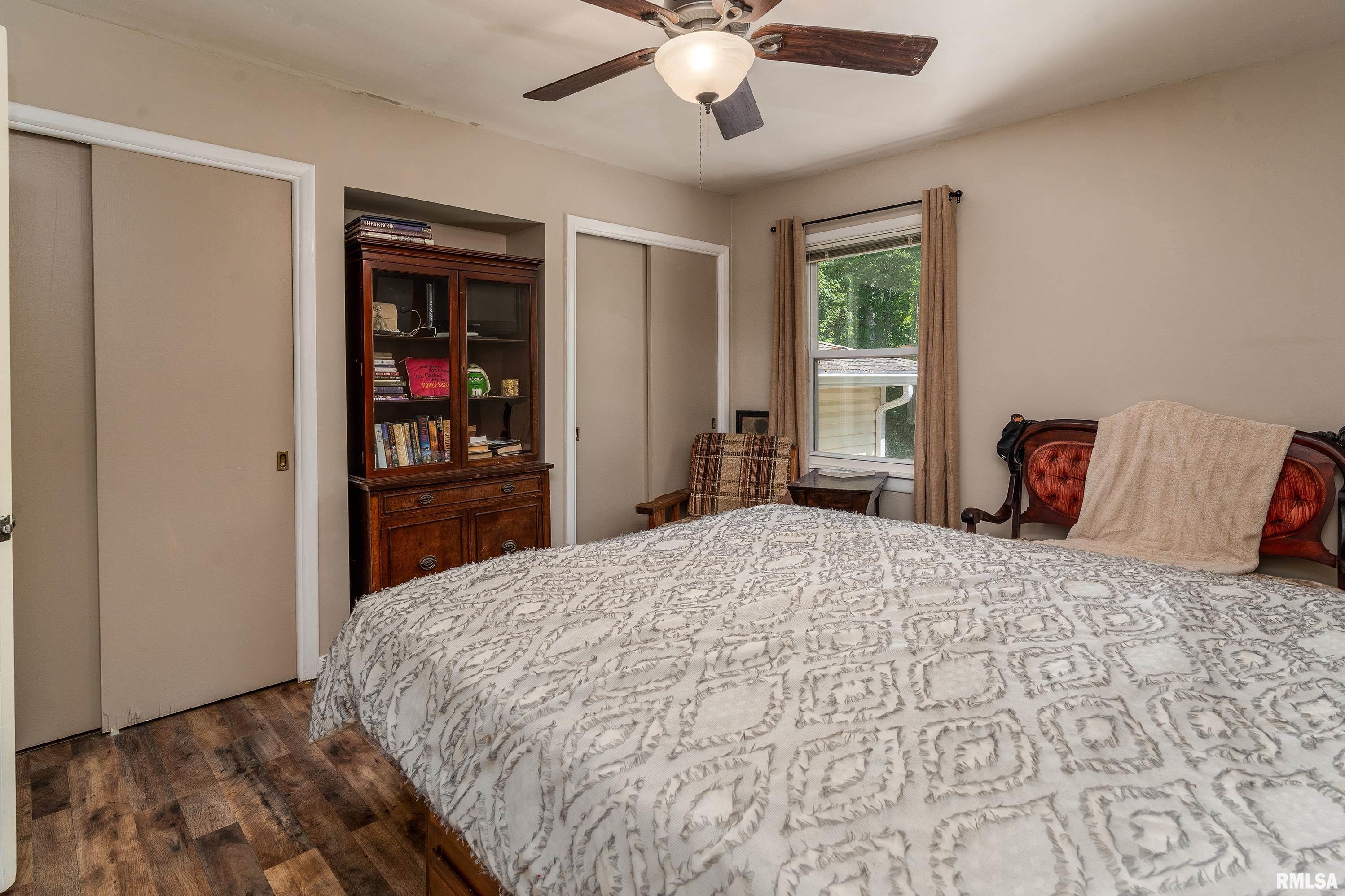 615 W Grand Avenue, Carterville, Illinois image 15
