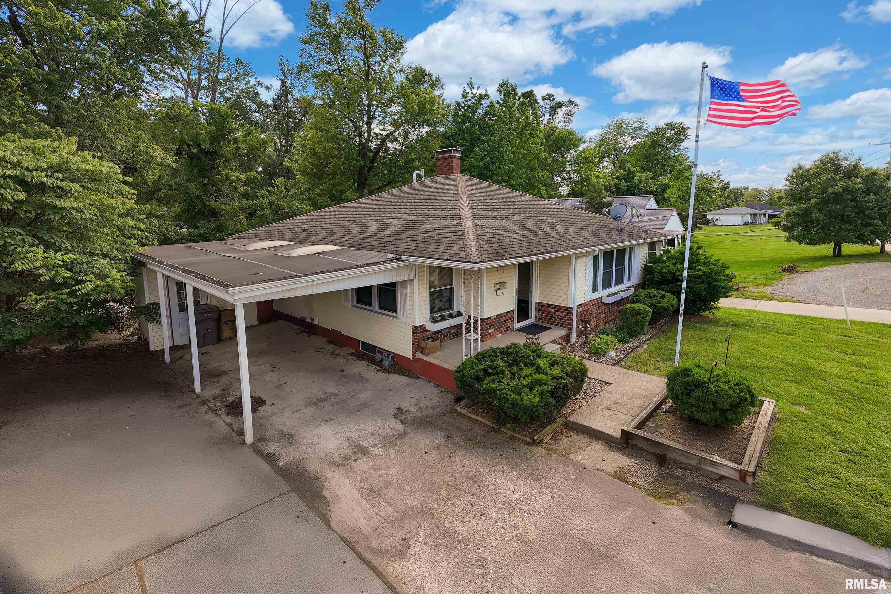 615 W Grand Avenue, Carterville, Illinois image 29