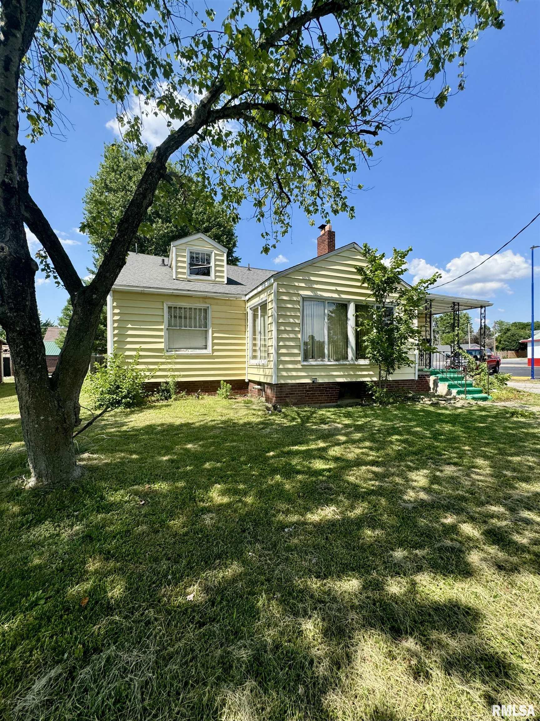 1003 E Main Street, West Frankfort, Illinois image 1