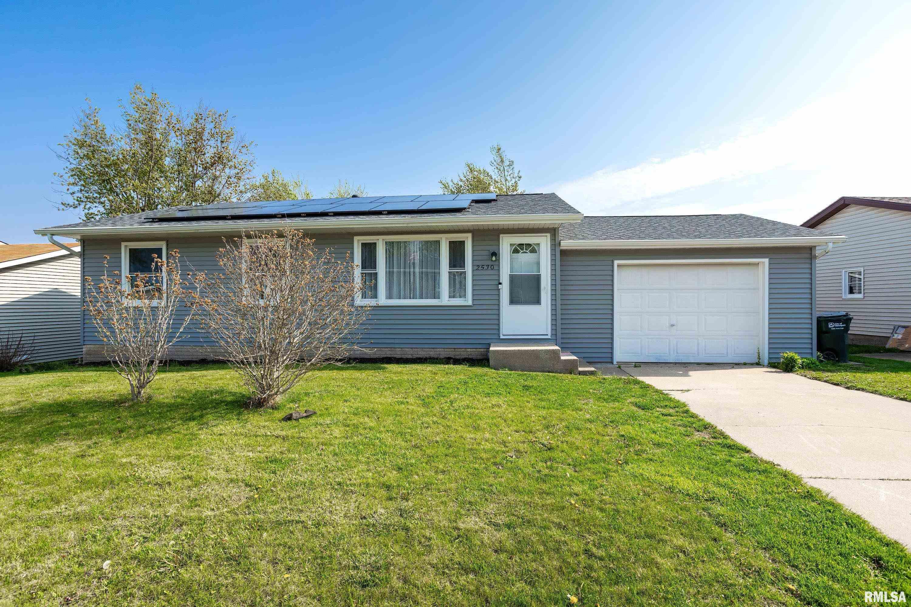 2530 Valley Drive, Davenport, Iowa image 2
