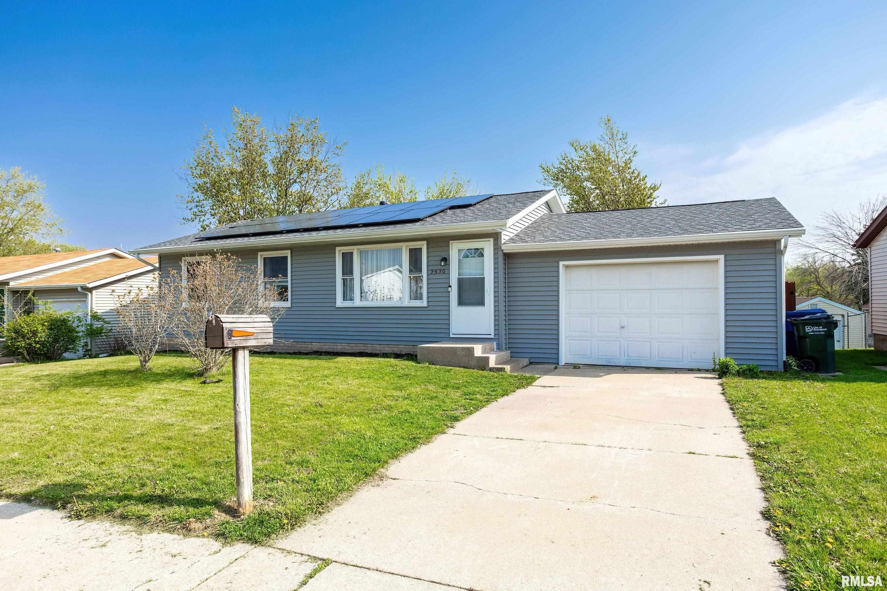 2530 Valley Drive, Davenport, Iowa image 3
