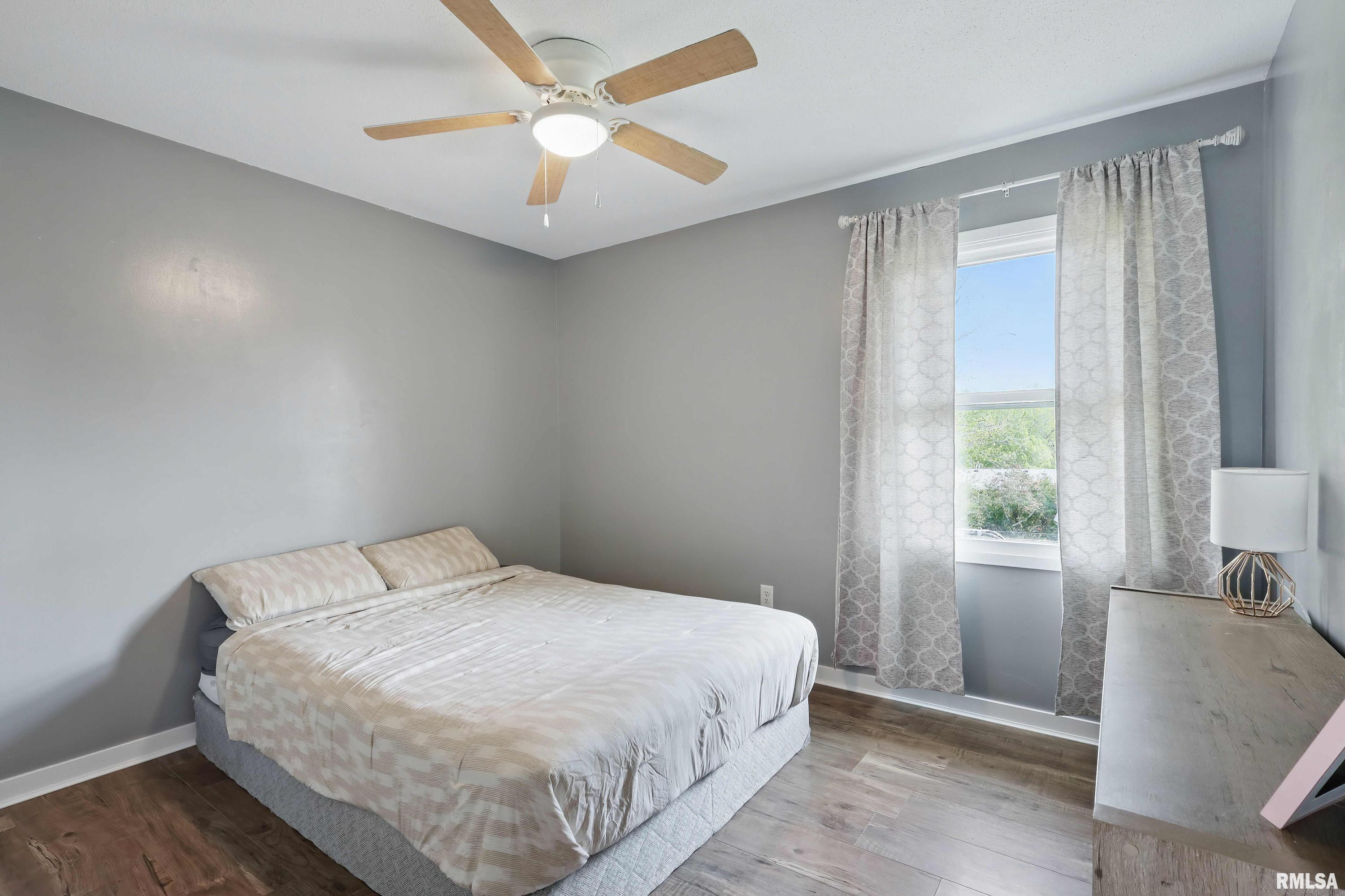 2530 Valley Drive, Davenport, Iowa image 15