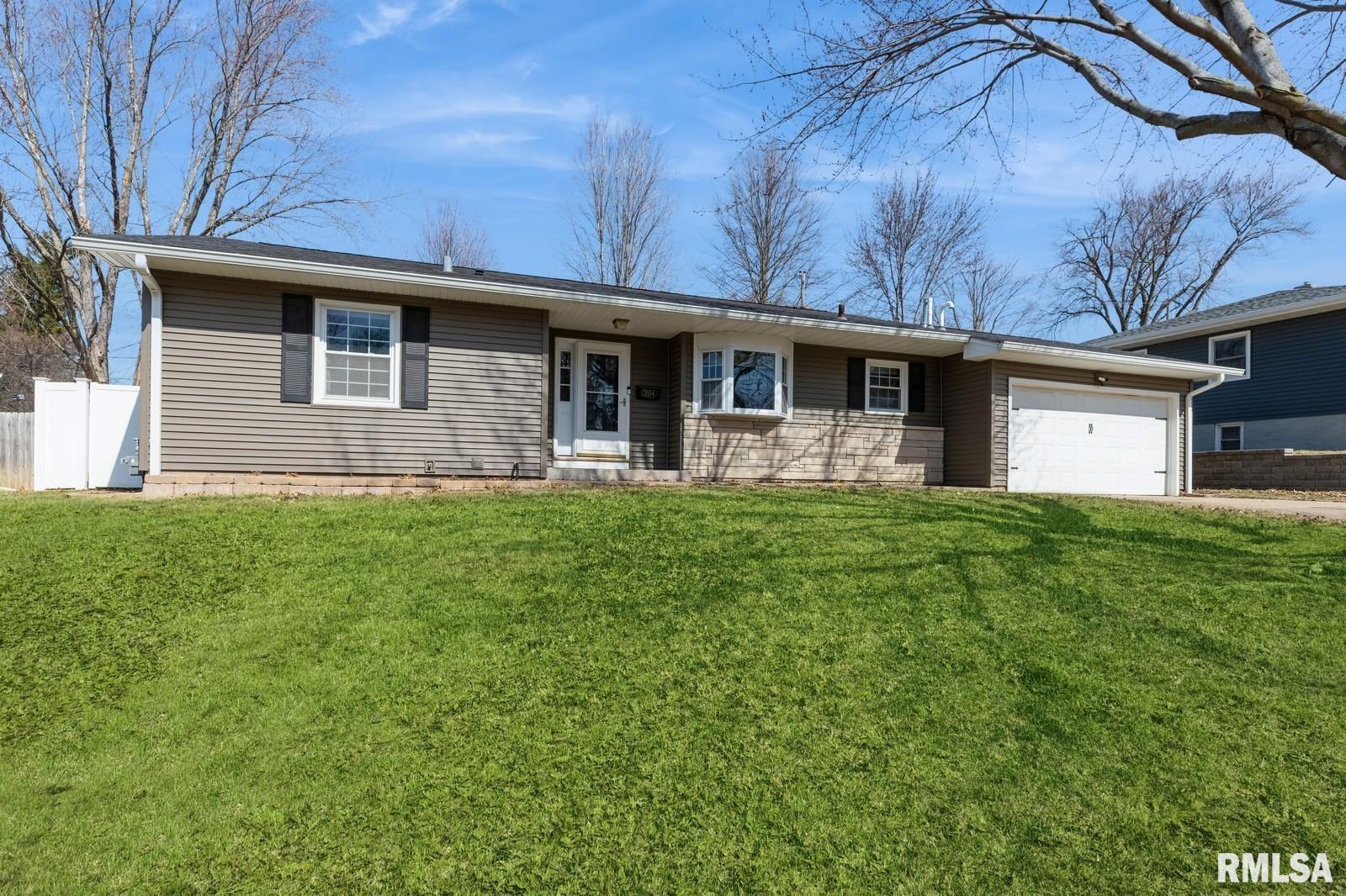 2514 E Pleasant Street, Davenport, Iowa image 3