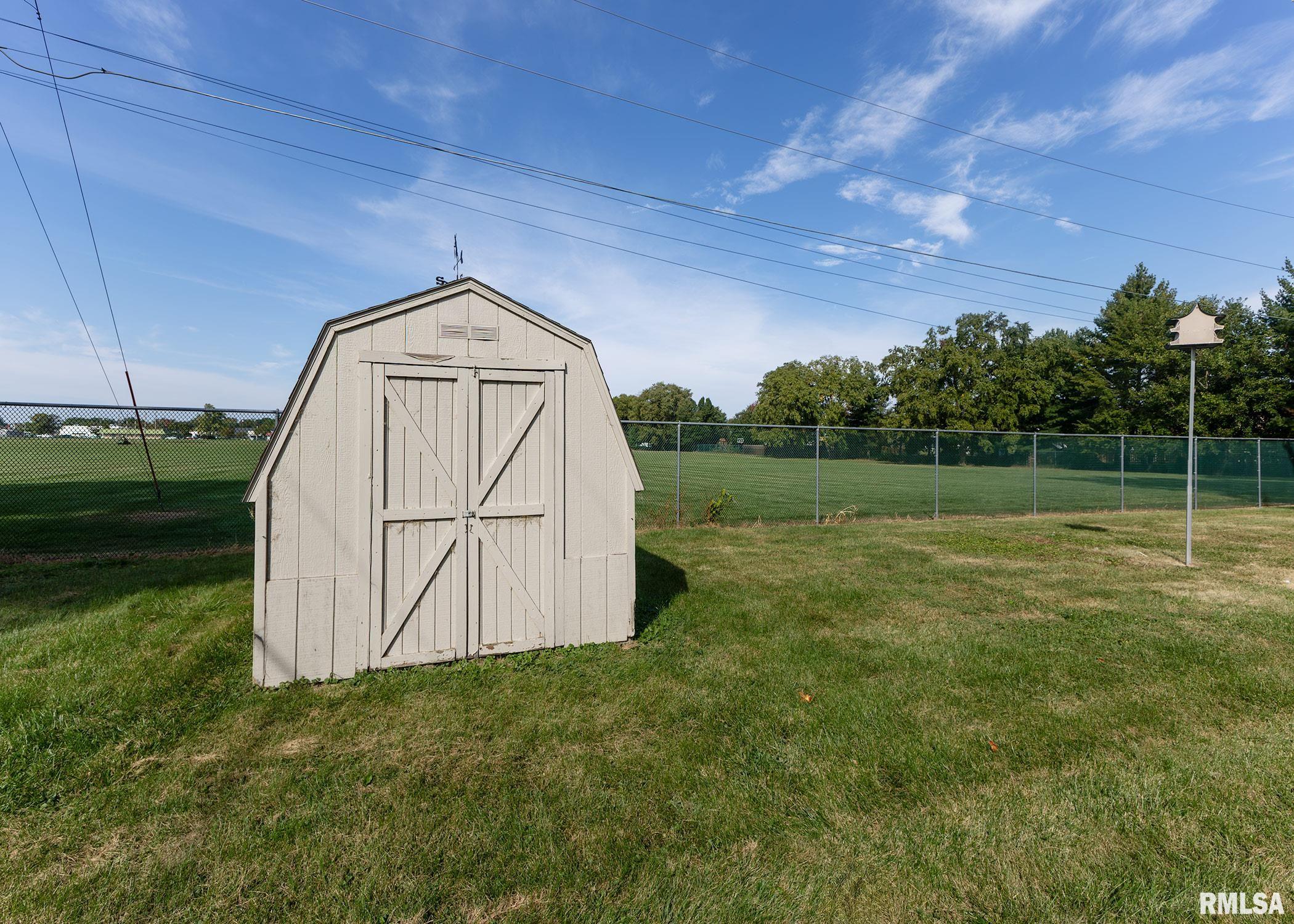 3905 1st Street, East Moline, Illinois image 31