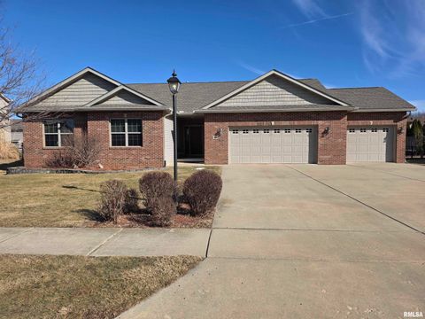Homes For Sale - 111 Miromar Lane<br/> Tazewell County, Washington, IL 61571