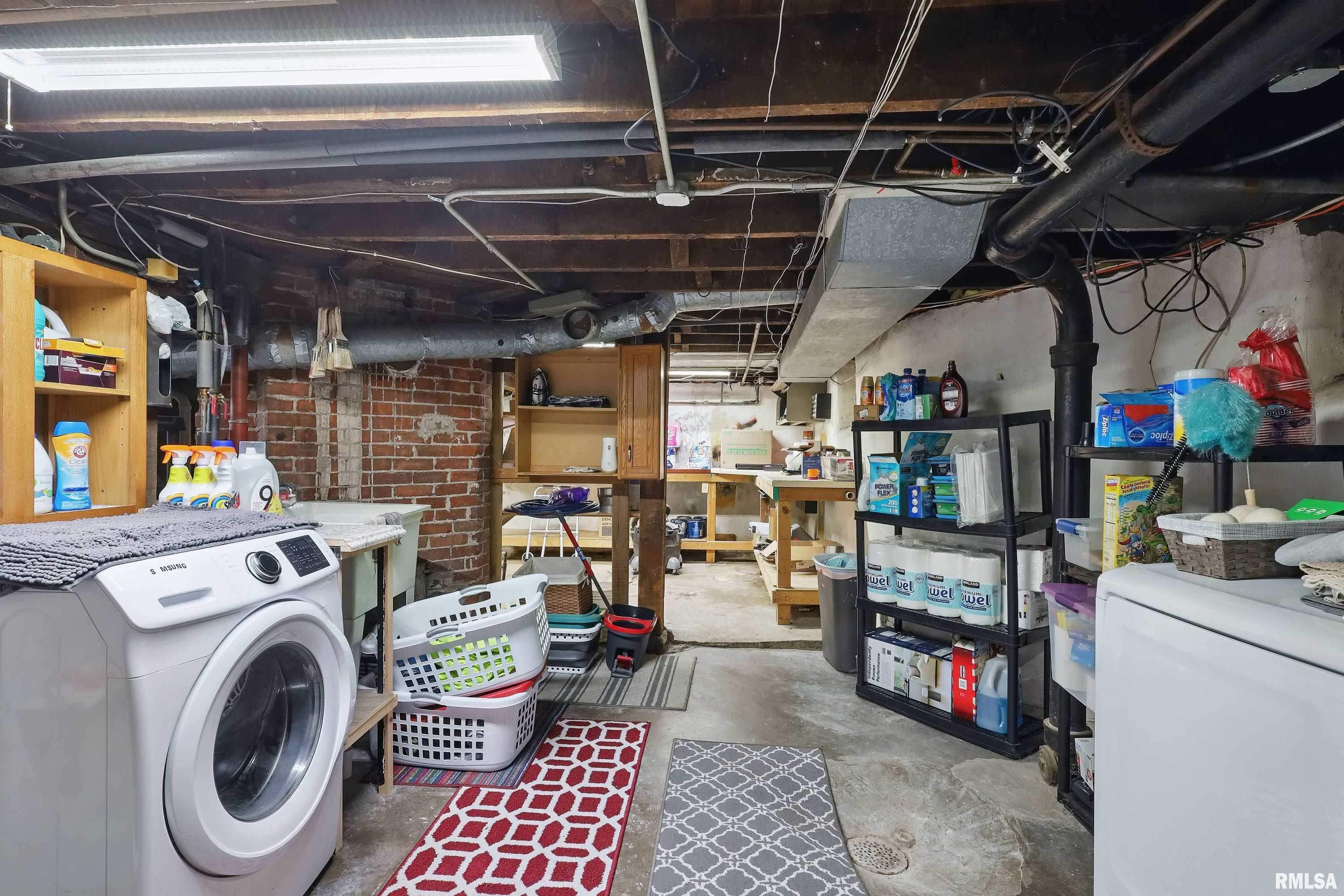 1810 Davenport Avenue, Davenport, Iowa image 28