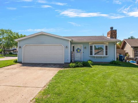 Photo of 2712 Mead Drive, Springfield, IL 62707 (MLS # CA1043362)