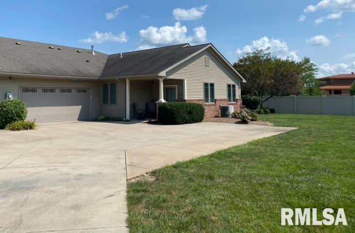 3430 Pinyon Drive, Springfield, Illinois image 2