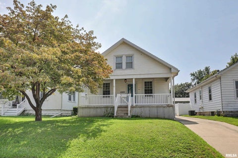 Homes For Sale - 2106 Jefferson Street<br/> Adams County, Quincy, IL 62301