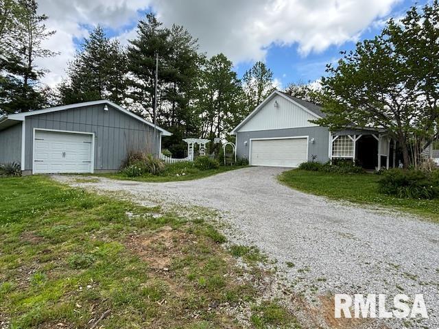 216 Iowa Street, Cambria, Illinois image 1