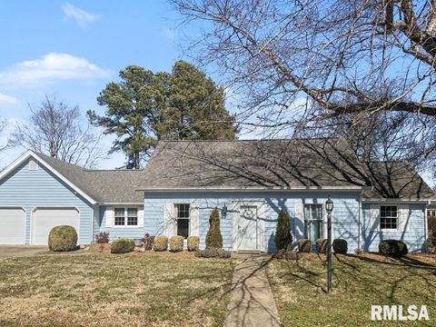 Homes For Sale - 2914 W Kent Drive<br/> Jackson County, Carbondale, IL 62901