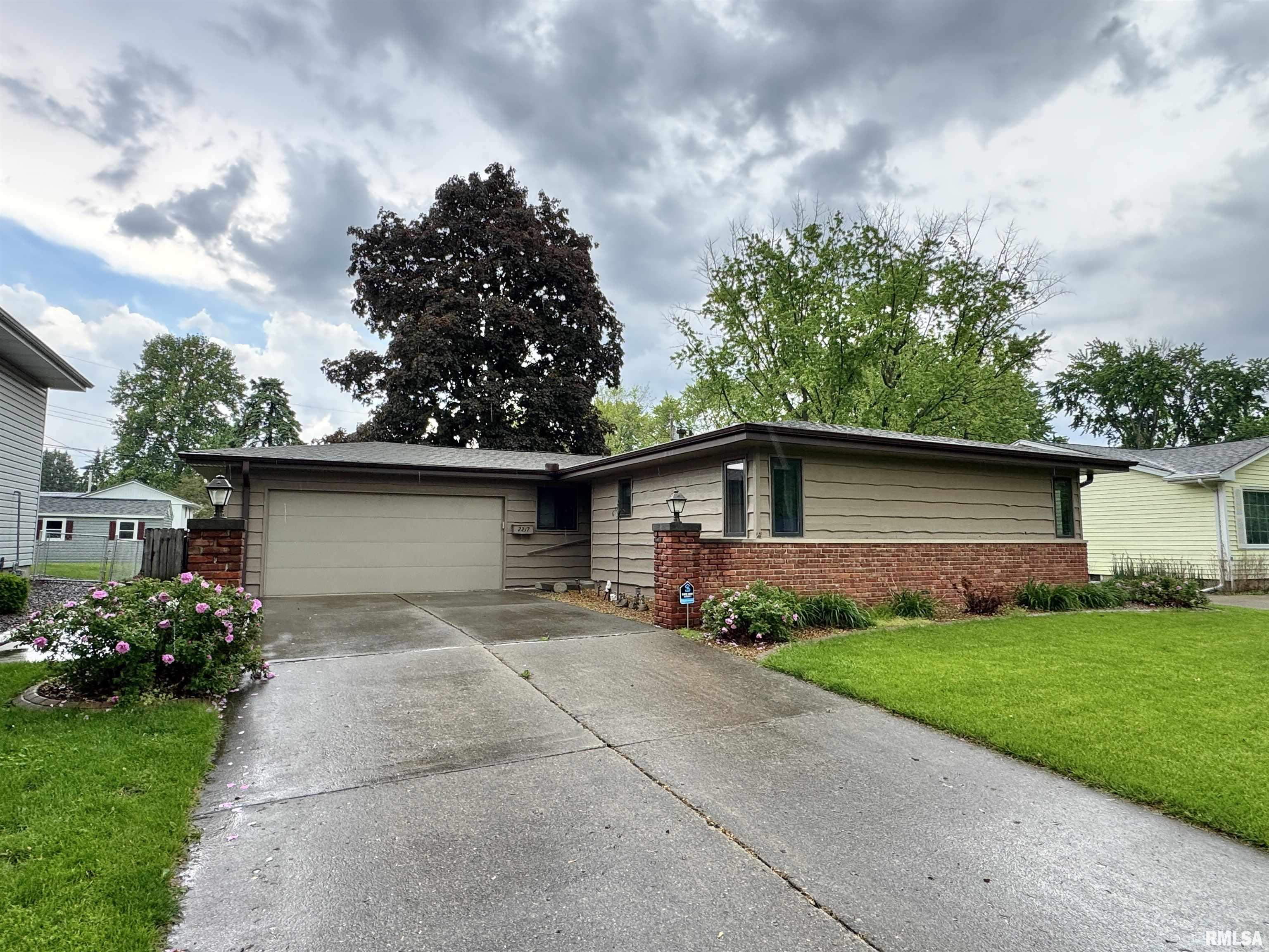 2217 Keokuk Drive, Springfield, Illinois image 28