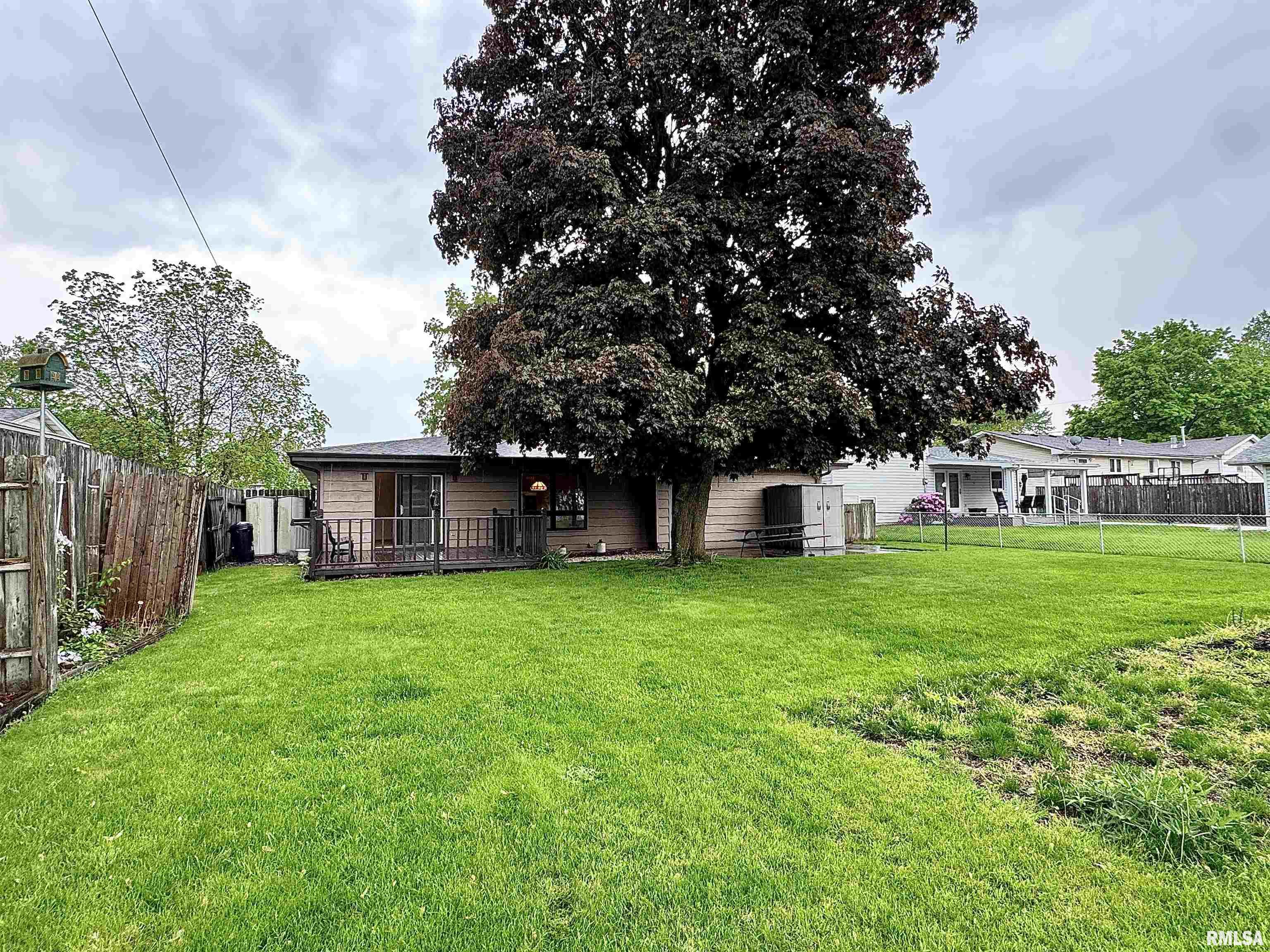 2217 Keokuk Drive, Springfield, Illinois image 24