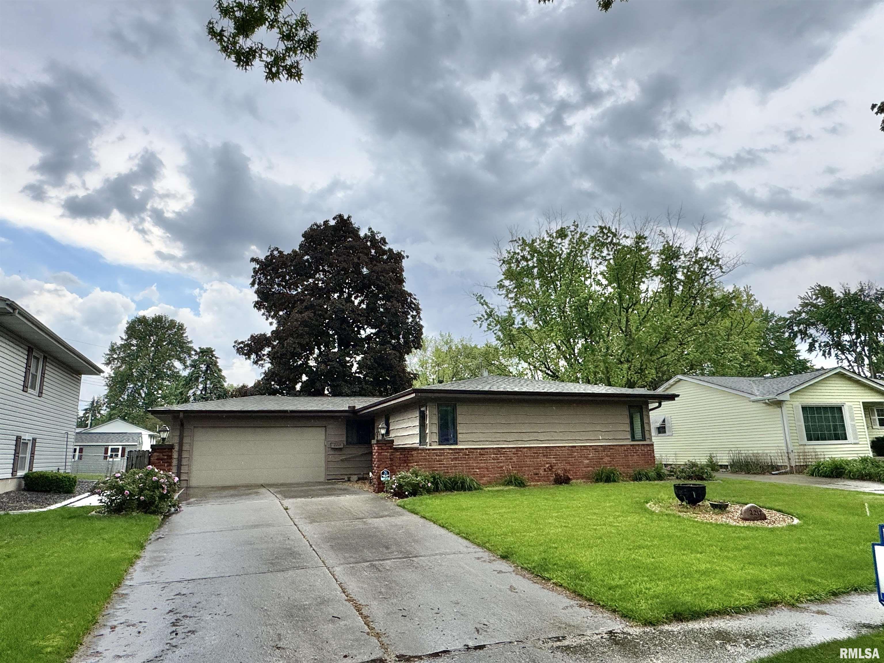 2217 Keokuk Drive, Springfield, Illinois image 29