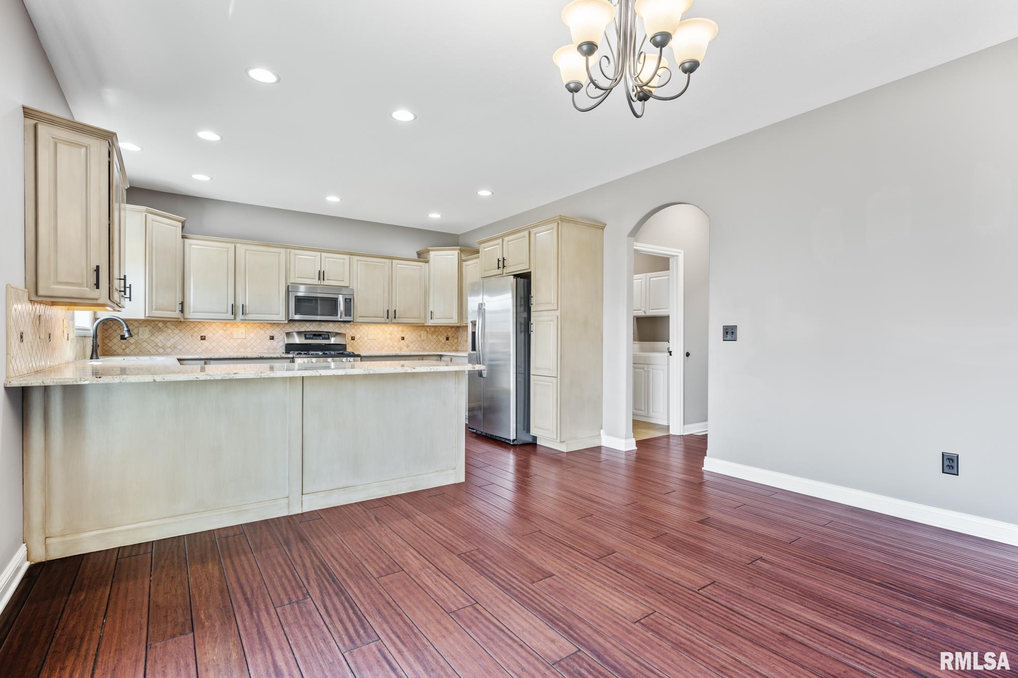 213 Shadow Creek, Washington, Illinois image 10