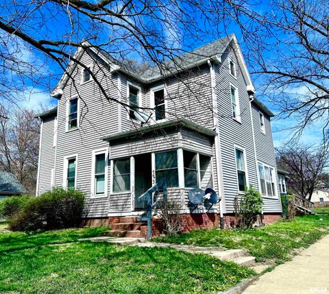 Photo of 723 W ARMSTRONG Avenue, Peoria, IL 61606 (MLS # PA1265507)