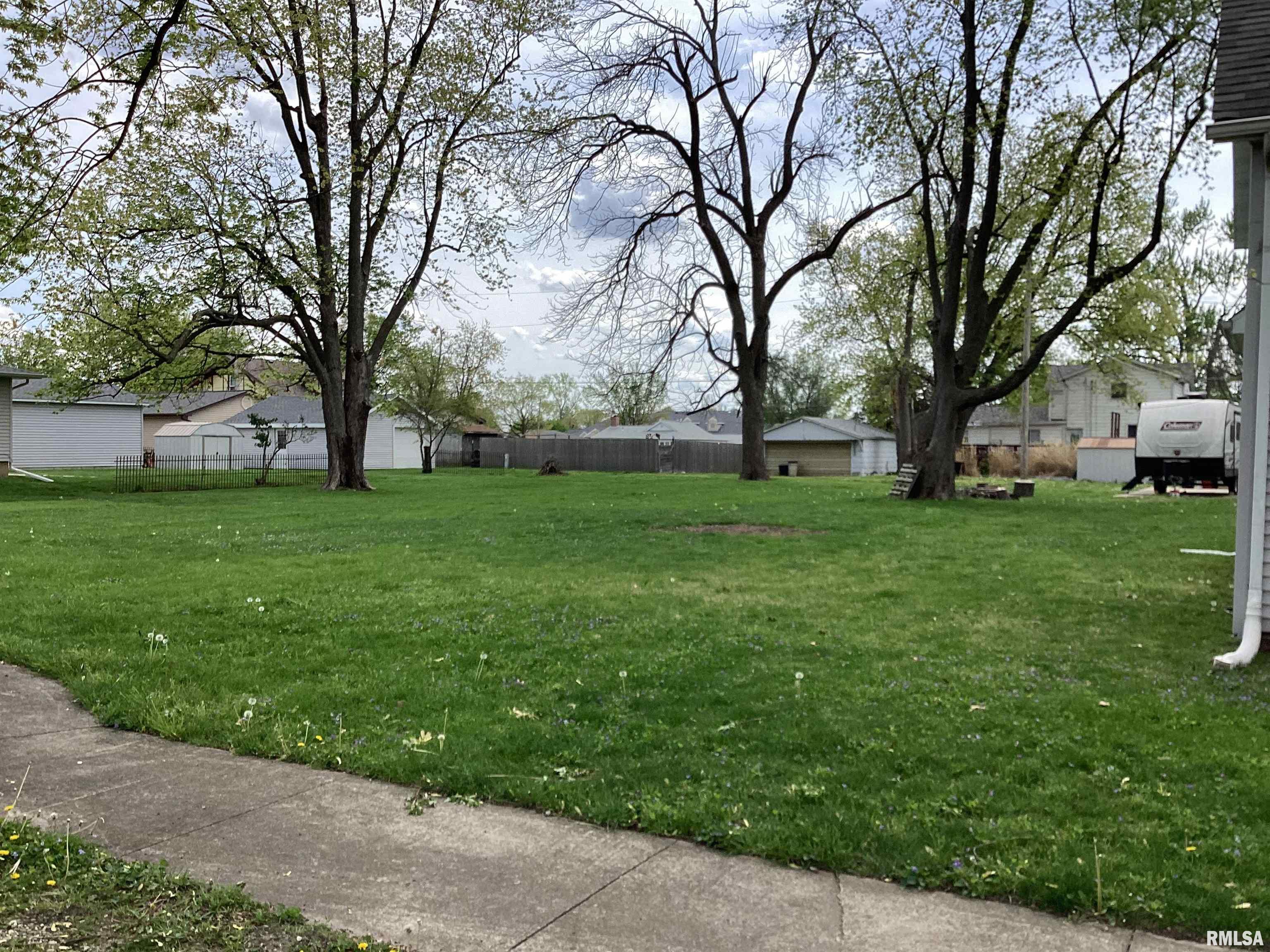 314 W Locust Street, Chatham, Illinois image 7