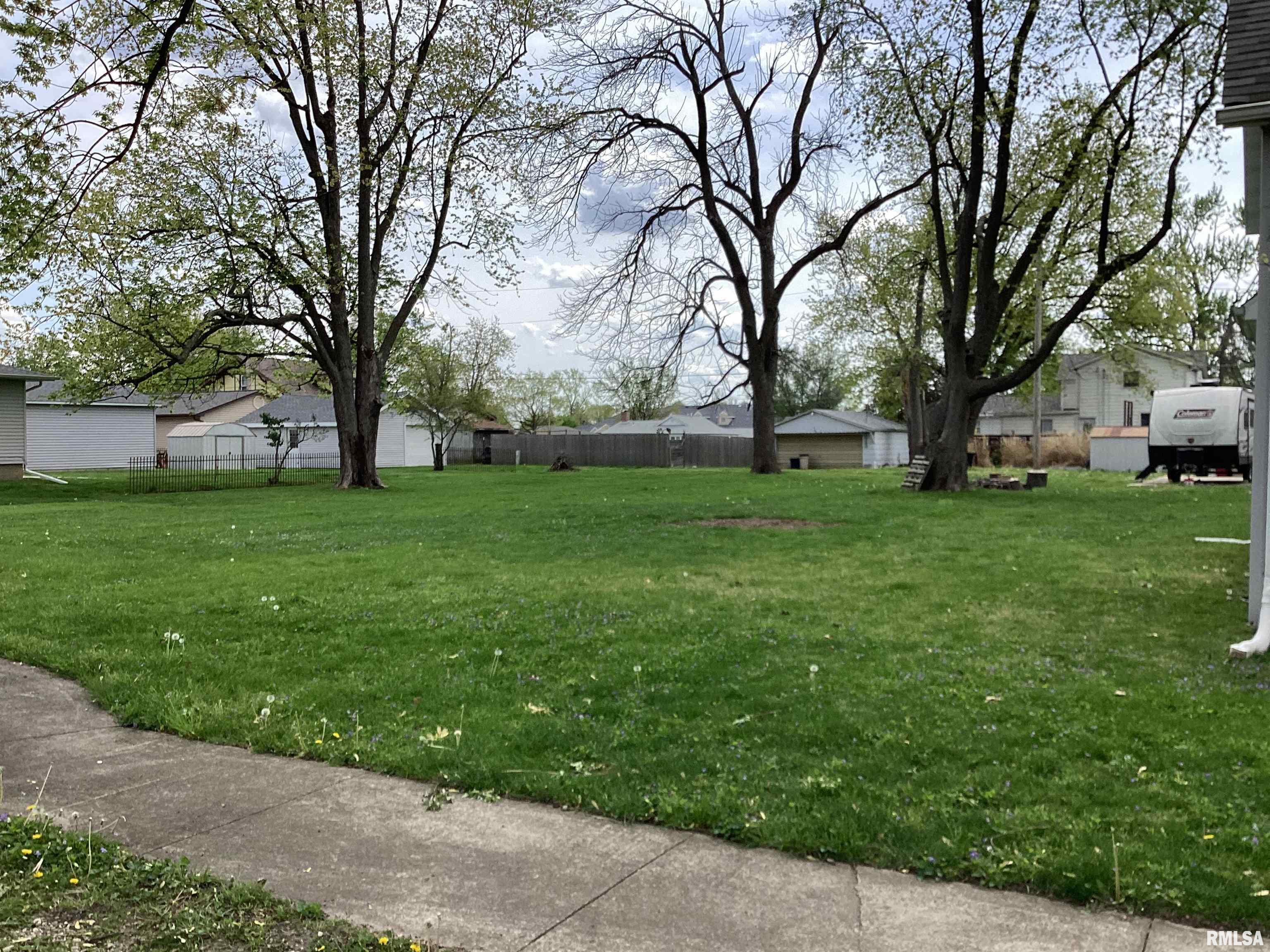 314 W Locust Street, Chatham, Illinois image 8