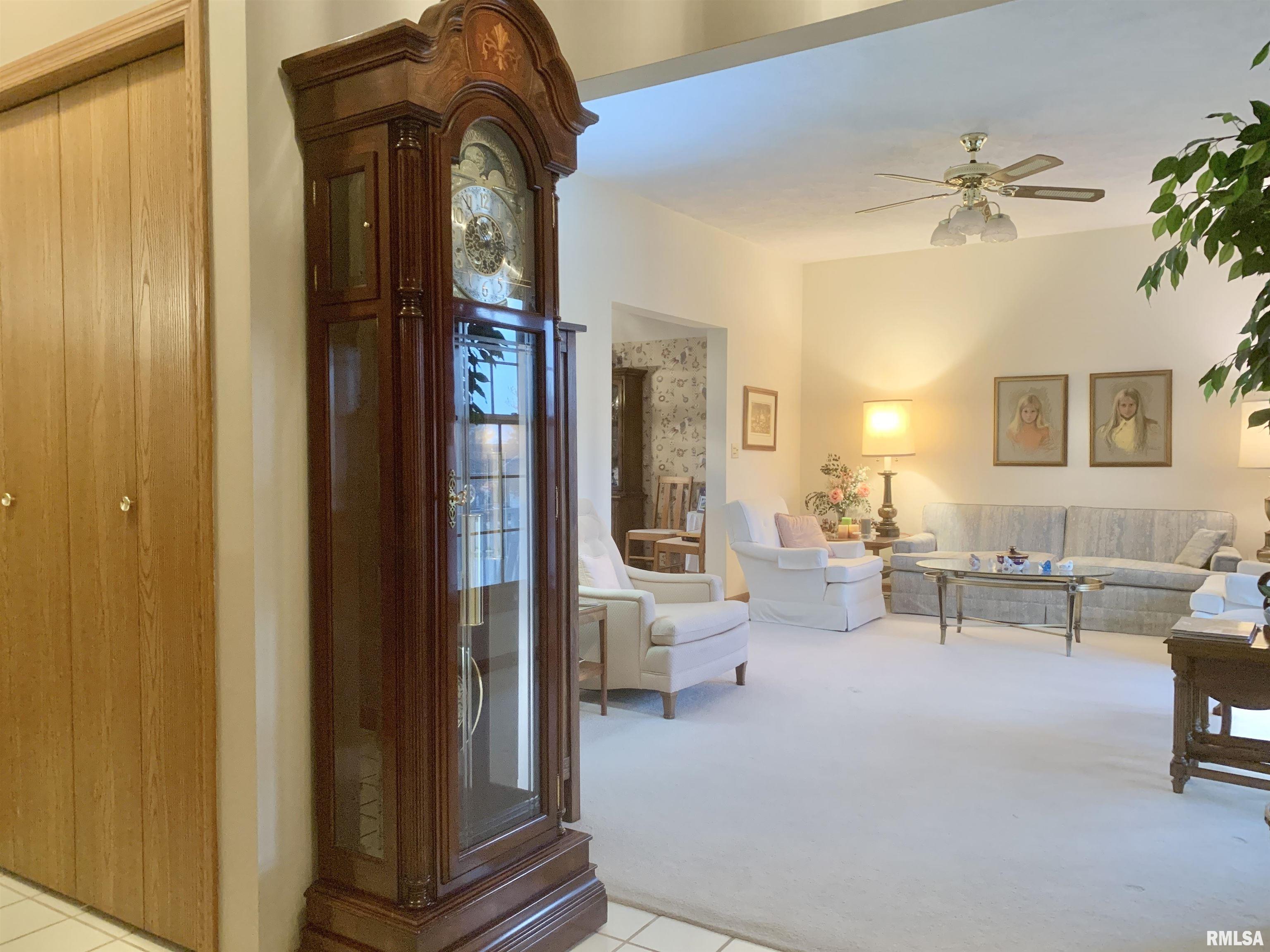 20 Nob Hill Drive, Jacksonville, Illinois image 7