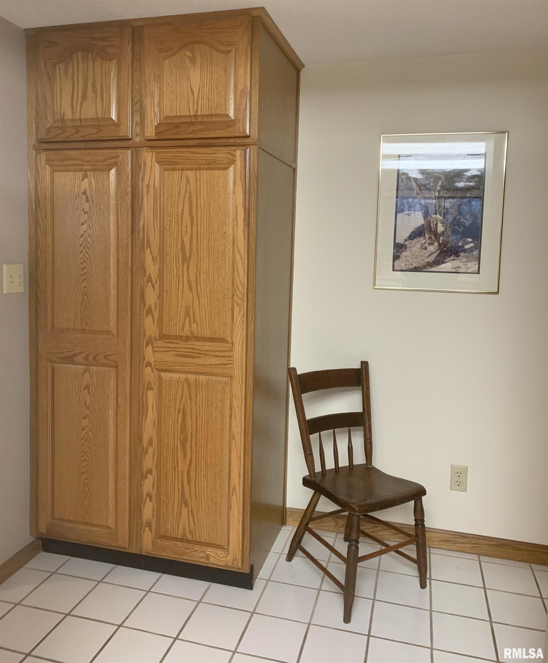 20 Nob Hill Drive, Jacksonville, Illinois image 25