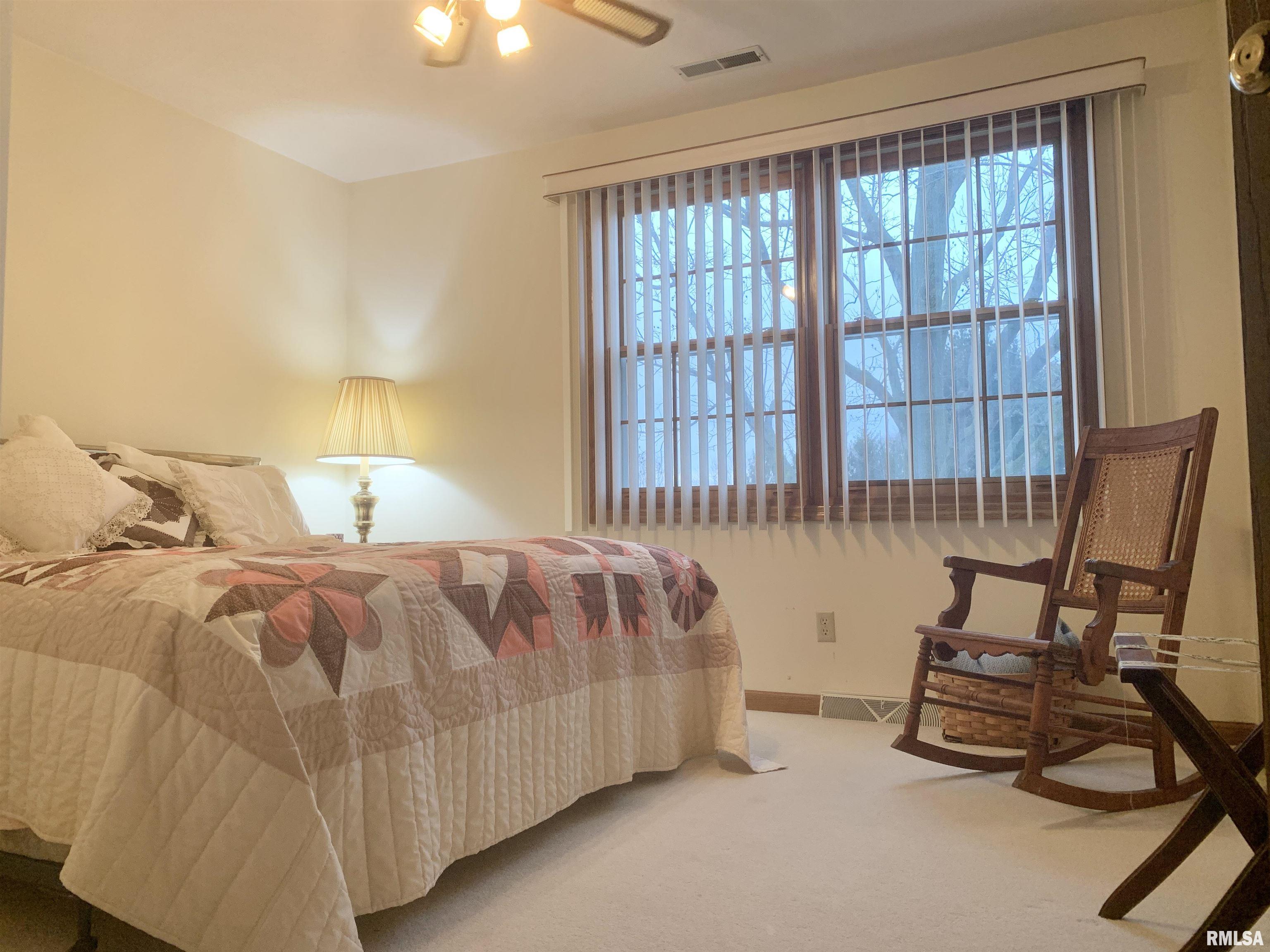 20 Nob Hill Drive, Jacksonville, Illinois image 34