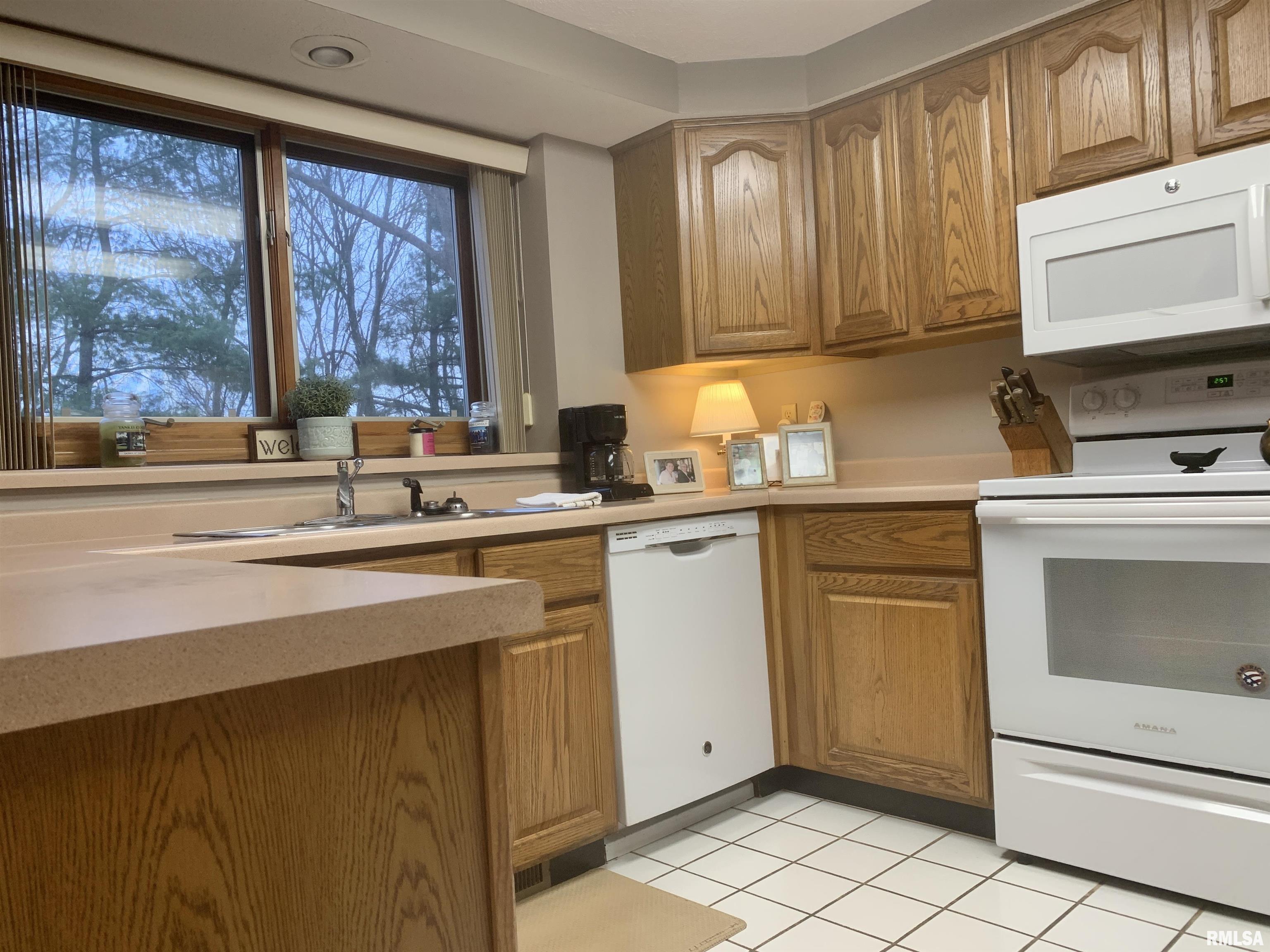 20 Nob Hill Drive, Jacksonville, Illinois image 20