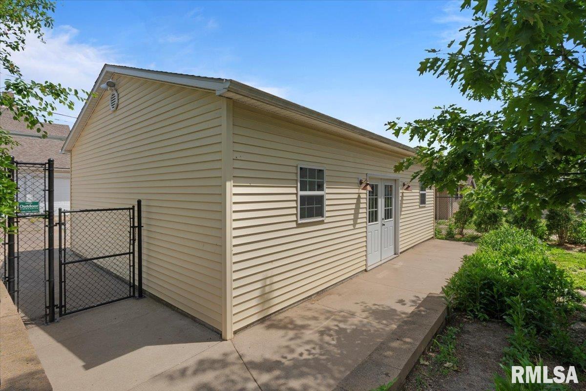 1428 9th Street, Moline, Illinois image 45