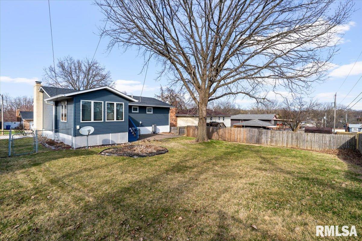1317 W 43rd Street, Davenport, Iowa image 7