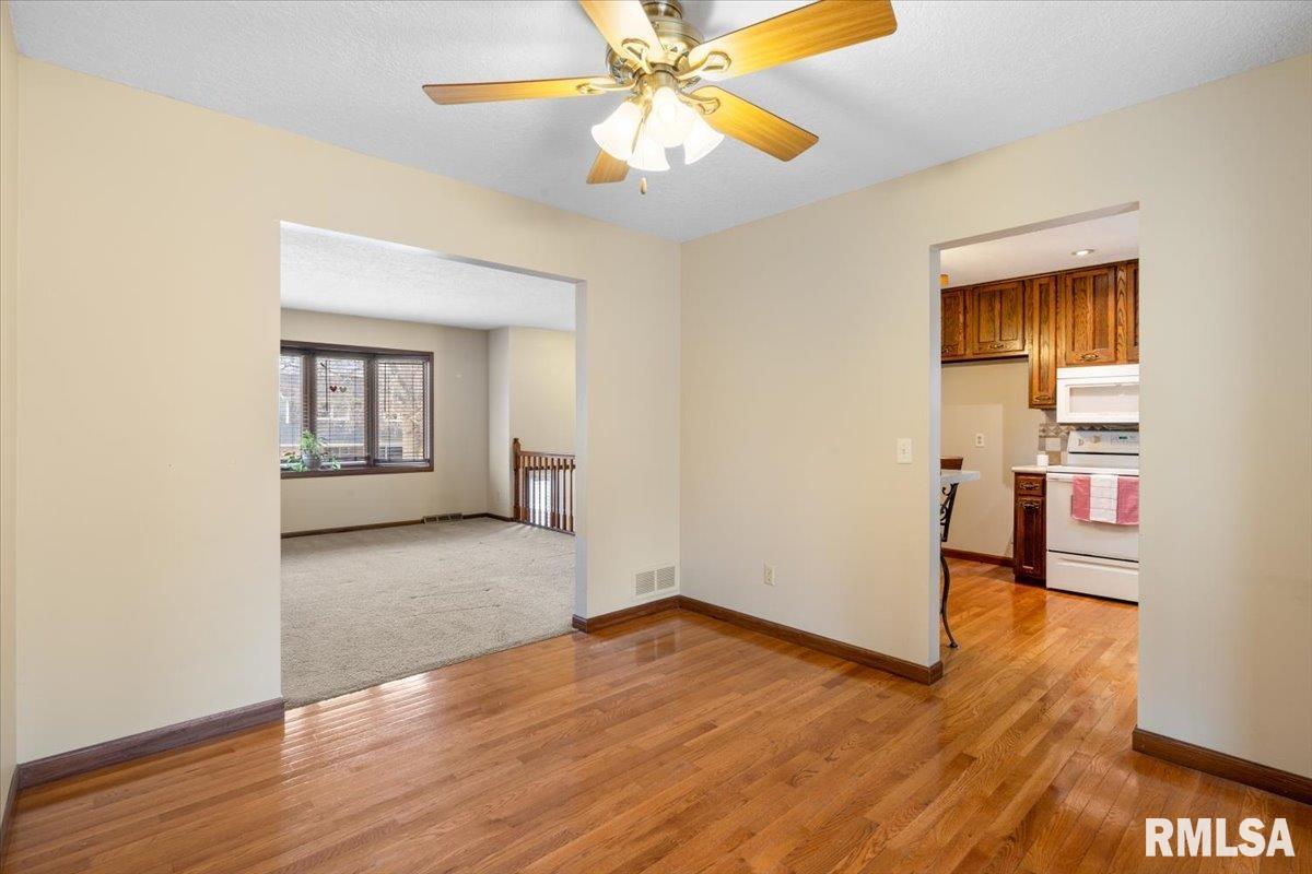 1317 W 43rd Street, Davenport, Iowa image 16