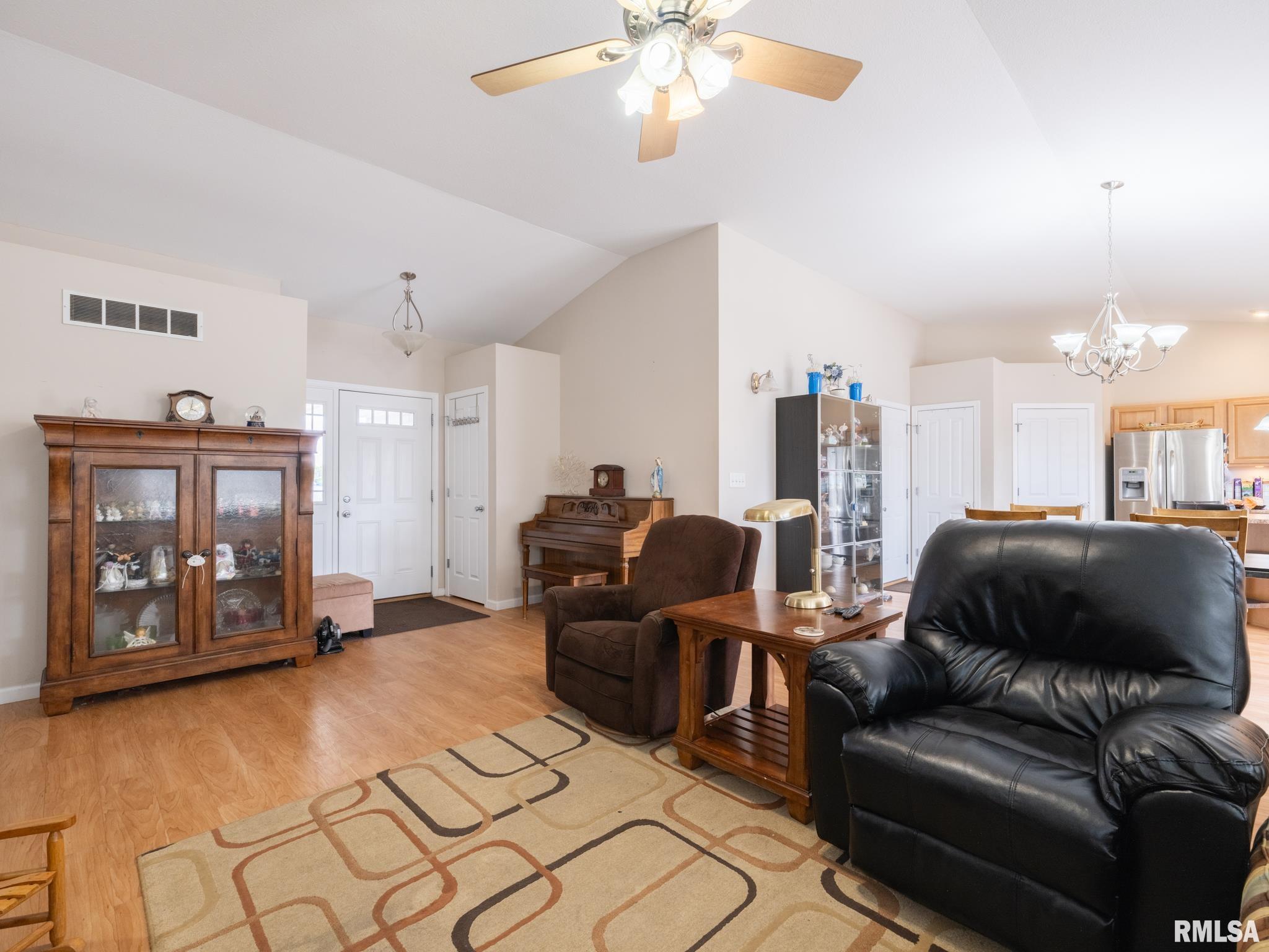 1627 Savile Lane, Washington, Illinois image 4