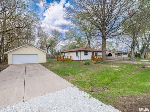 Photo of 6517 W LAMOINE Street, Peoria, IL 61604 (MLS # PA1265597)