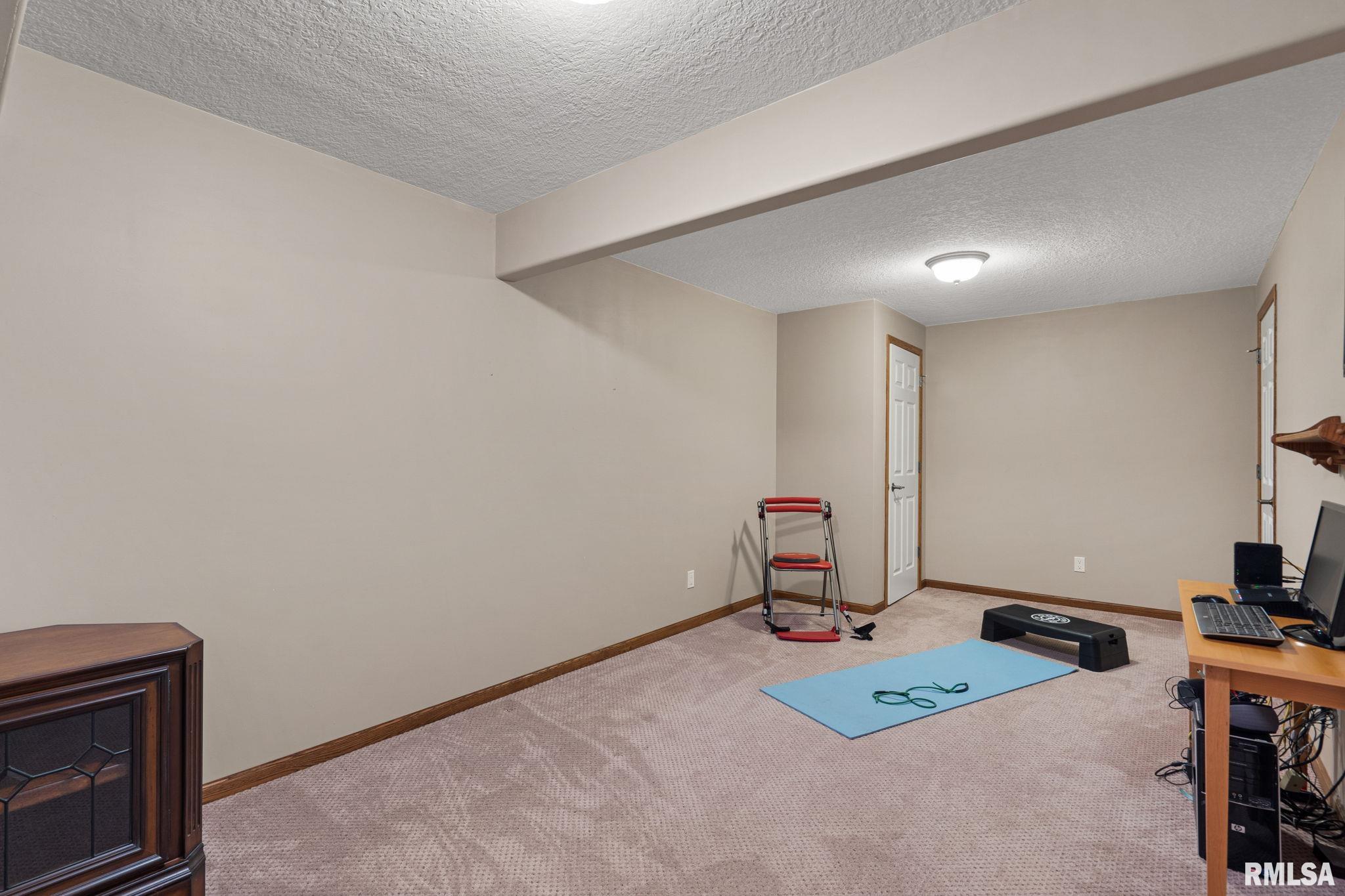 342 Heather Glen Drive, Eldridge, Iowa image 34