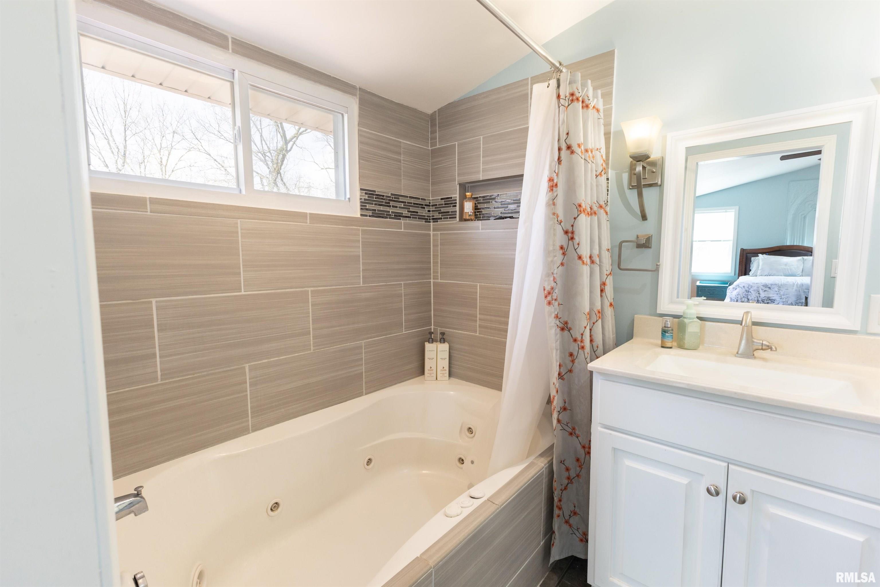 4004 S 46th Street, Quincy, Illinois image 13