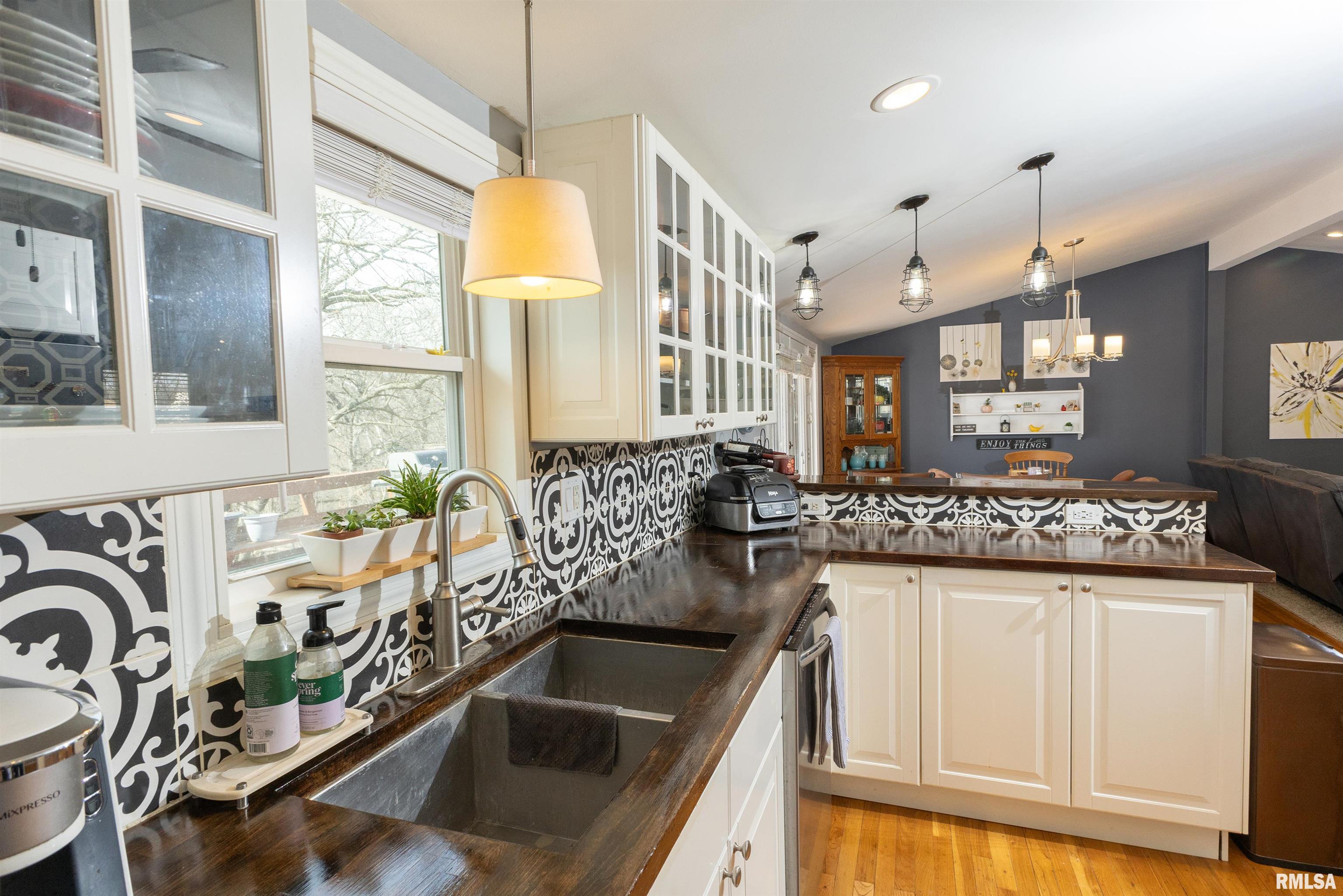 4004 S 46th Street, Quincy, Illinois image 8