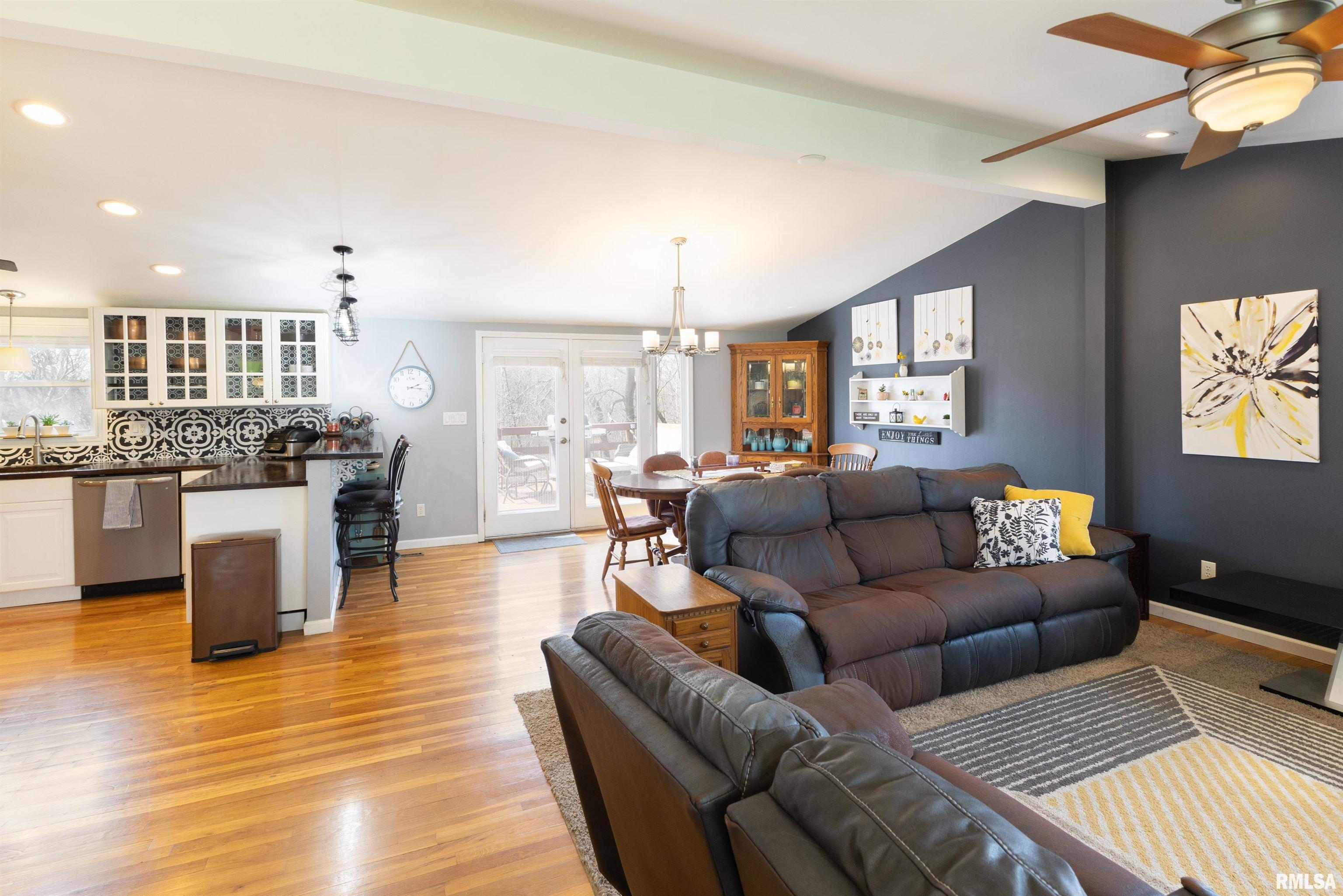 4004 S 46th Street, Quincy, Illinois image 2