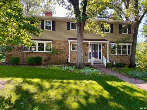 Homes For Sale - 19 Hickory Bow<br/> Macomb, IL 61455