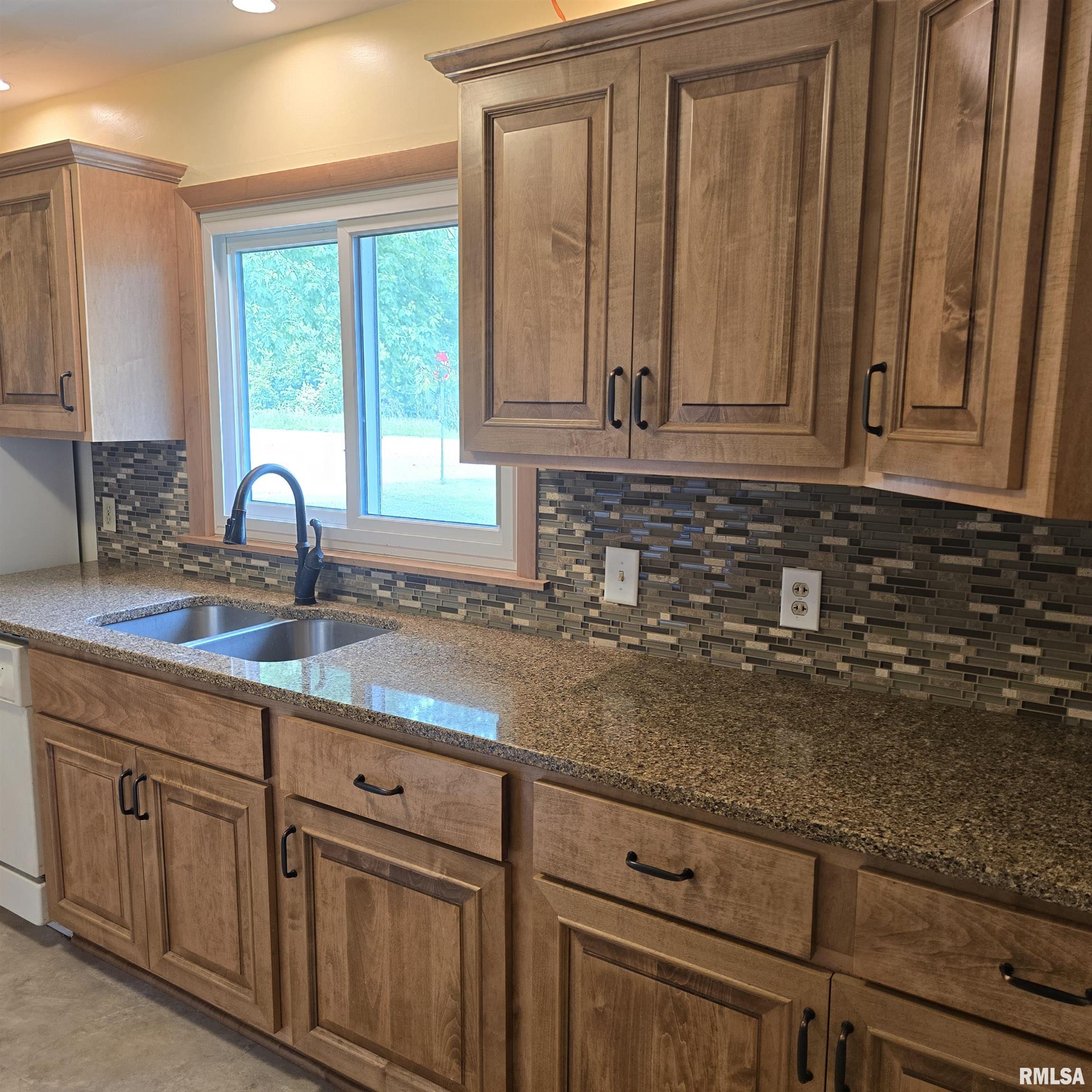 4928 W Farmington Road, Peoria, Illinois image 11