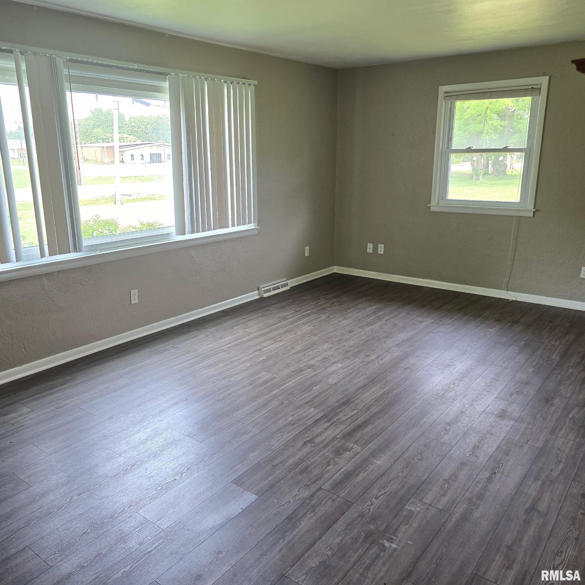 4928 W Farmington Road, Peoria, Illinois image 6