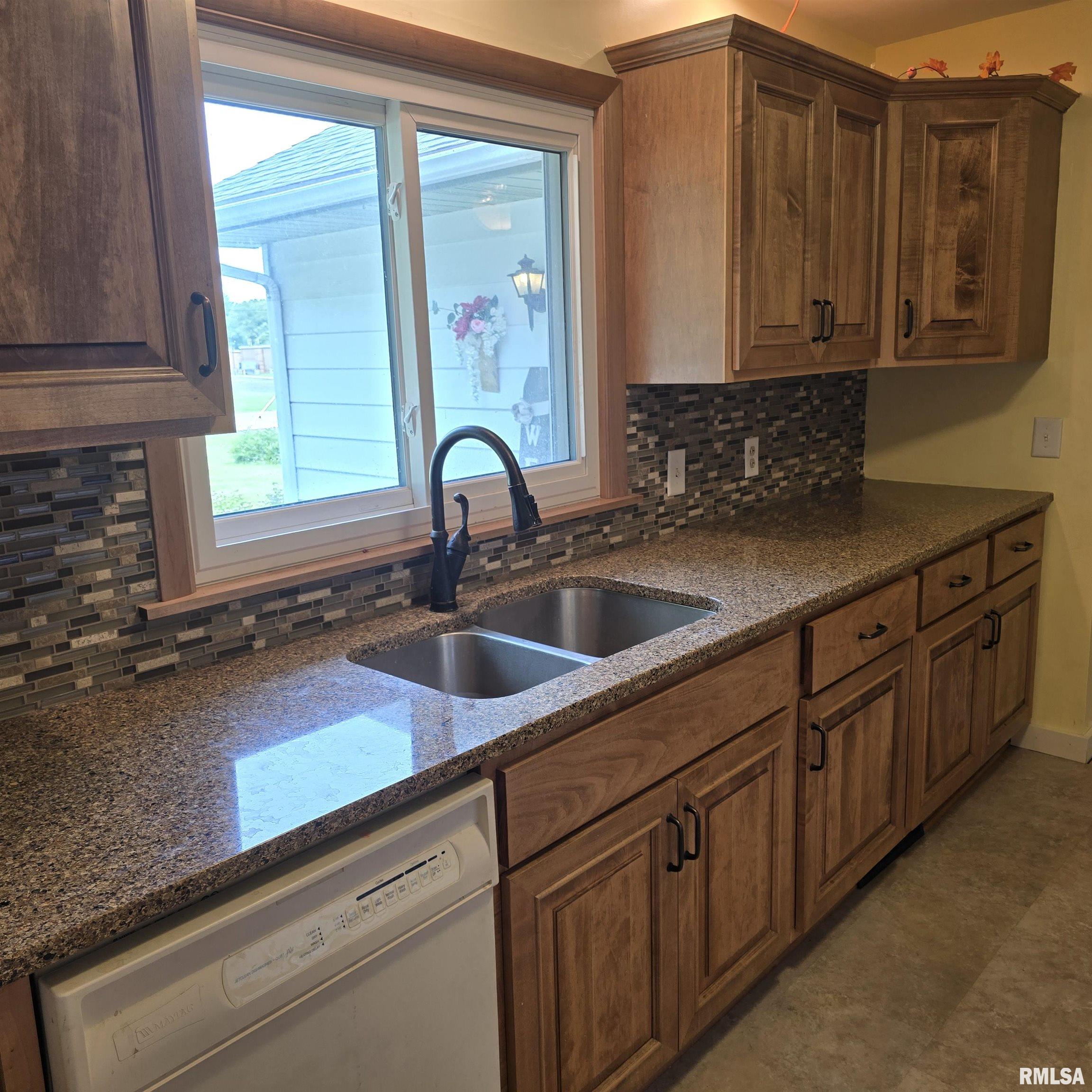 4928 W Farmington Road, Peoria, Illinois image 13