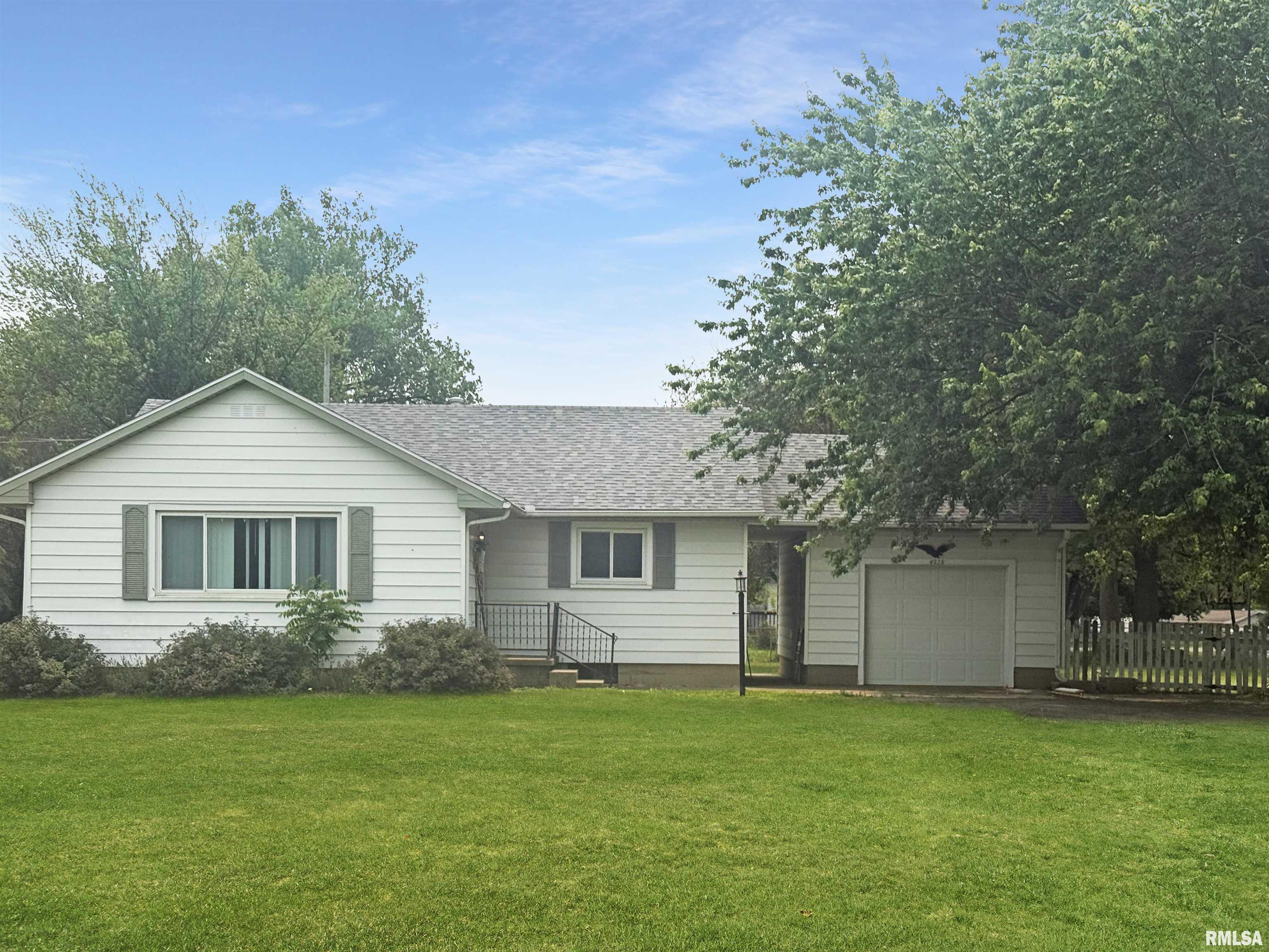 4928 W Farmington Road, Peoria, Illinois image 1