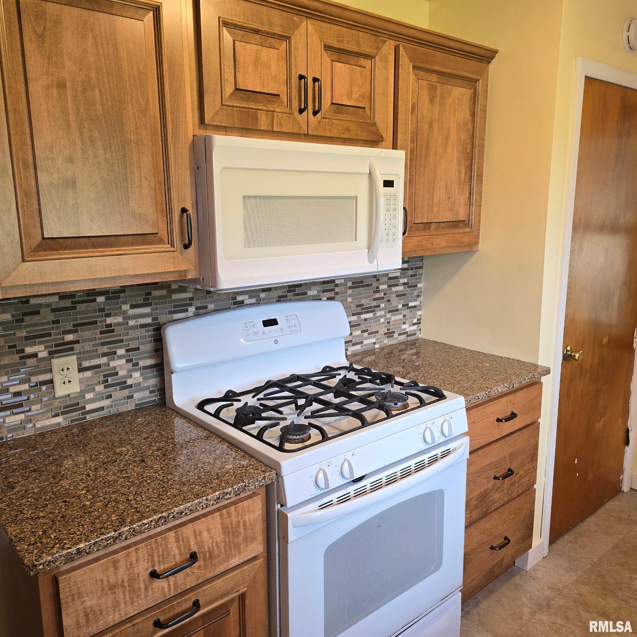 4928 W Farmington Road, Peoria, Illinois image 15